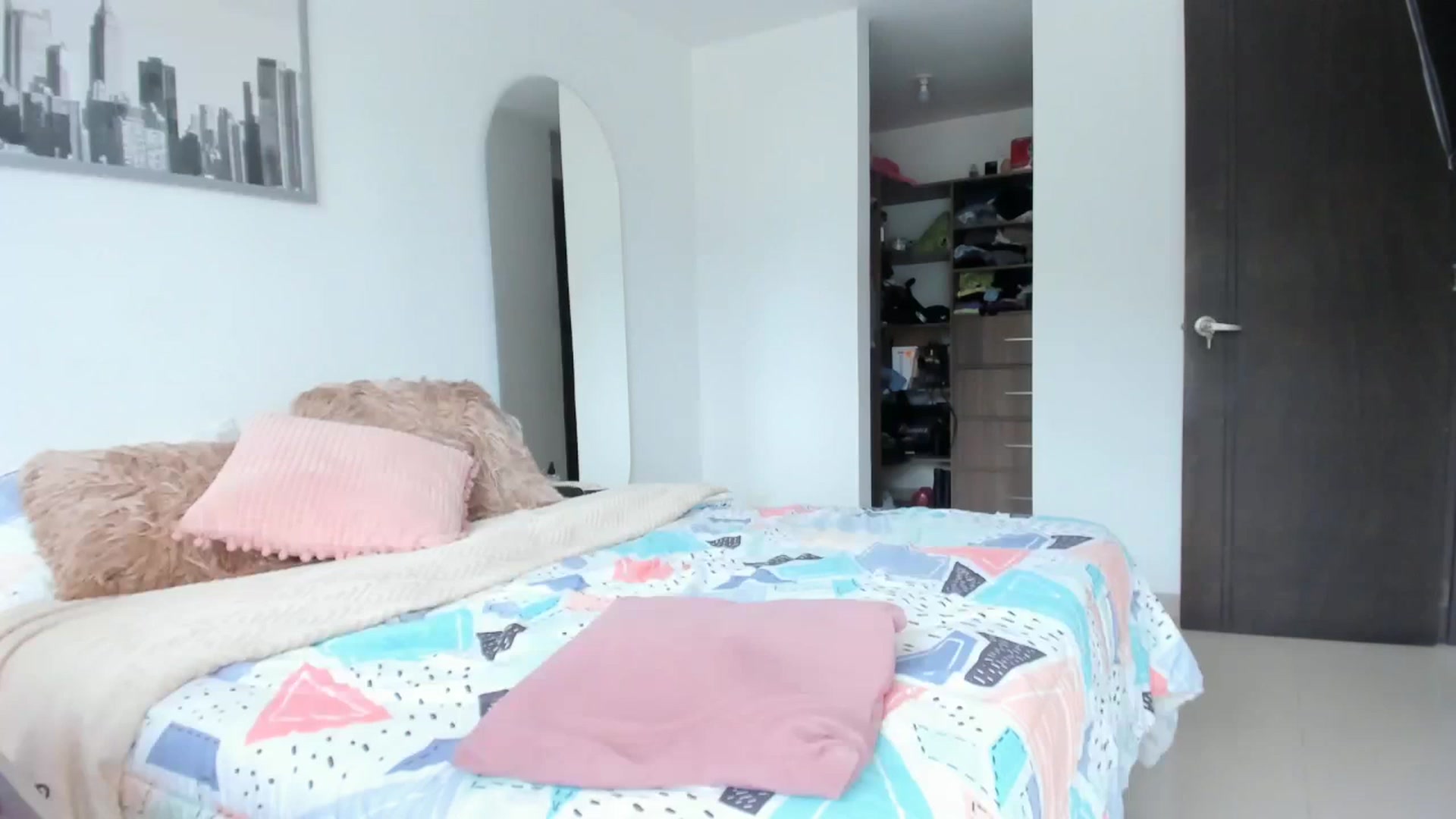 Gallery image thumbnail from Salogarces's myfreecams stream on, 02/09/2023, 19:16 image 19 of 20