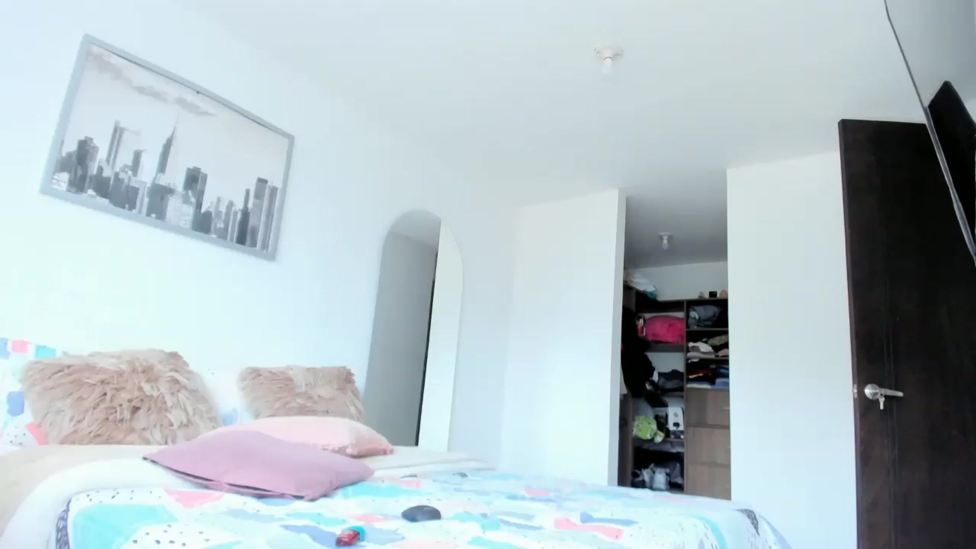 Gallery image thumbnail from Salogarces's myfreecams stream on, 02/18/2023, 17:32 image 6 of 20