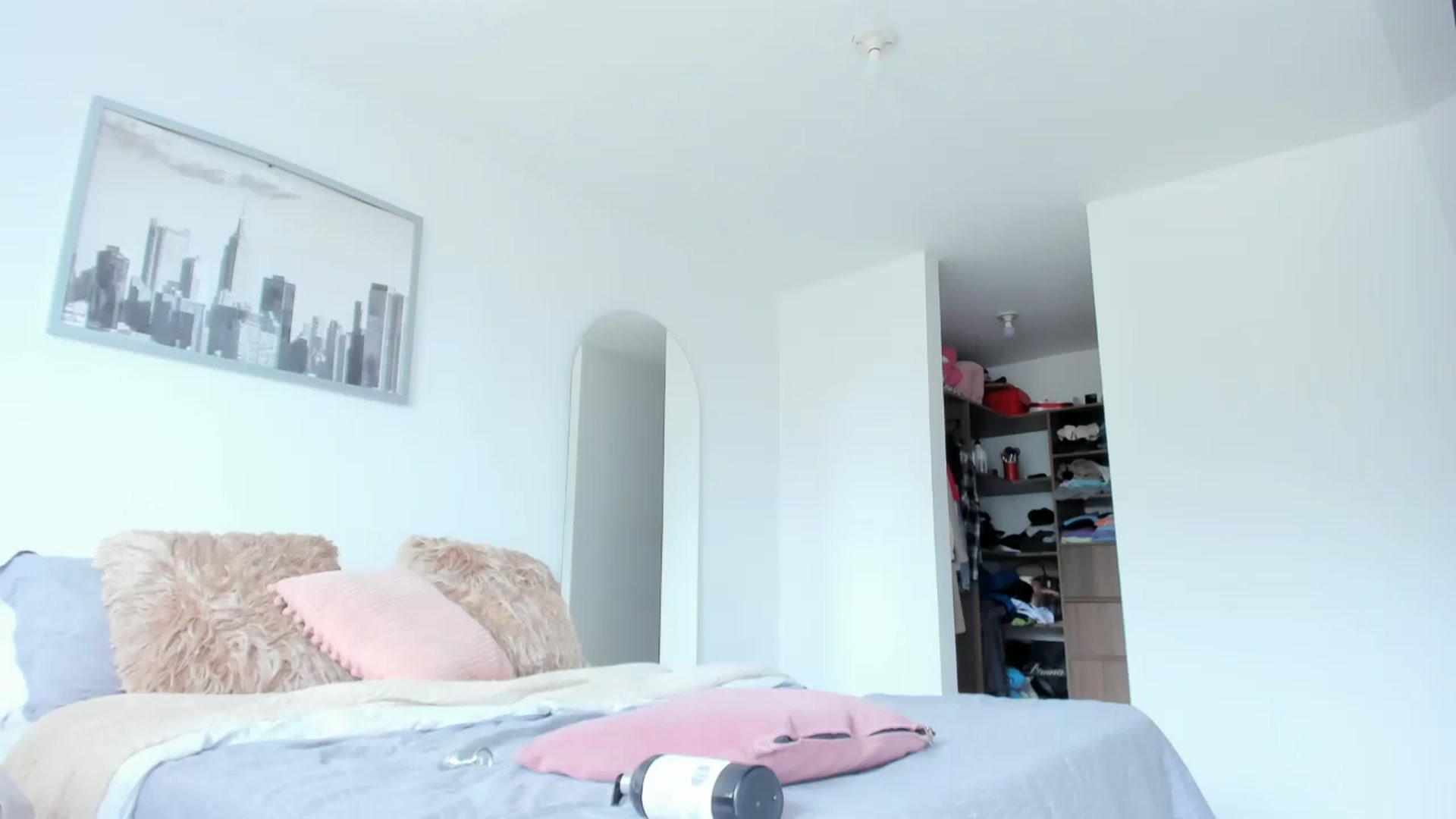 Gallery image thumbnail from Salogarces's myfreecams stream on, 03/13/2023, 18:08 image 10 of 20