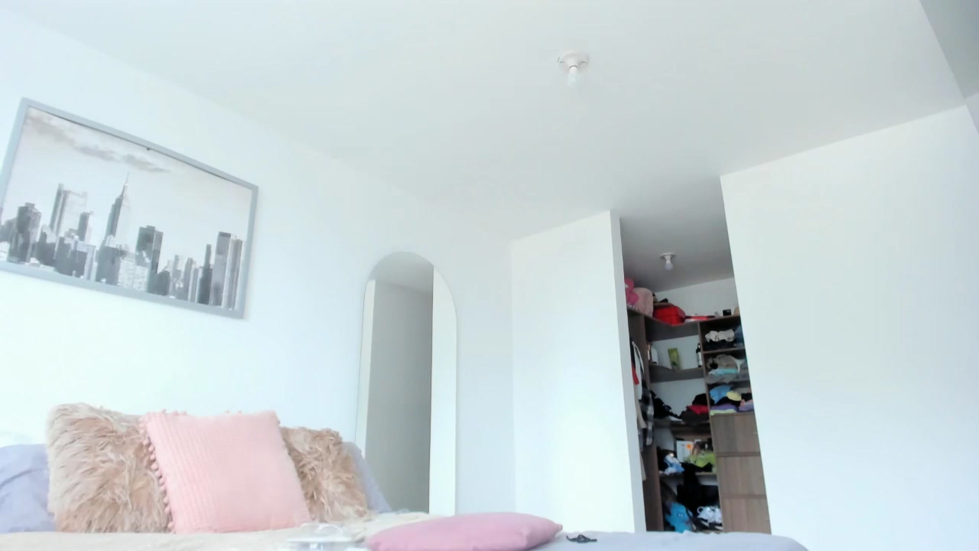 Gallery image thumbnail from Salogarces's myfreecams stream on, 03/14/2023, 17:21 image 4 of 20