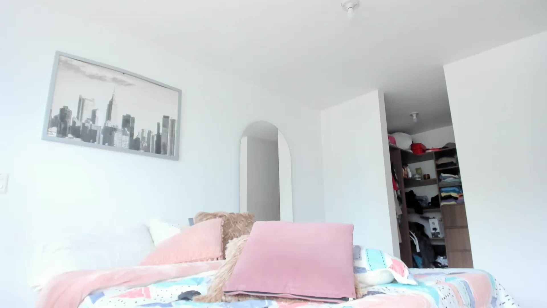 Gallery image thumbnail from Salogarces's myfreecams stream on, 03/16/2023, 19:22 image 19 of 20