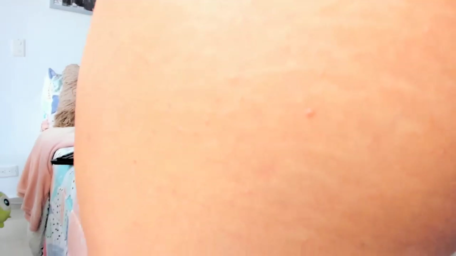 Gallery image thumbnail from Salogarces's myfreecams stream on, 03/28/2023, 20:58 image 17 of 20