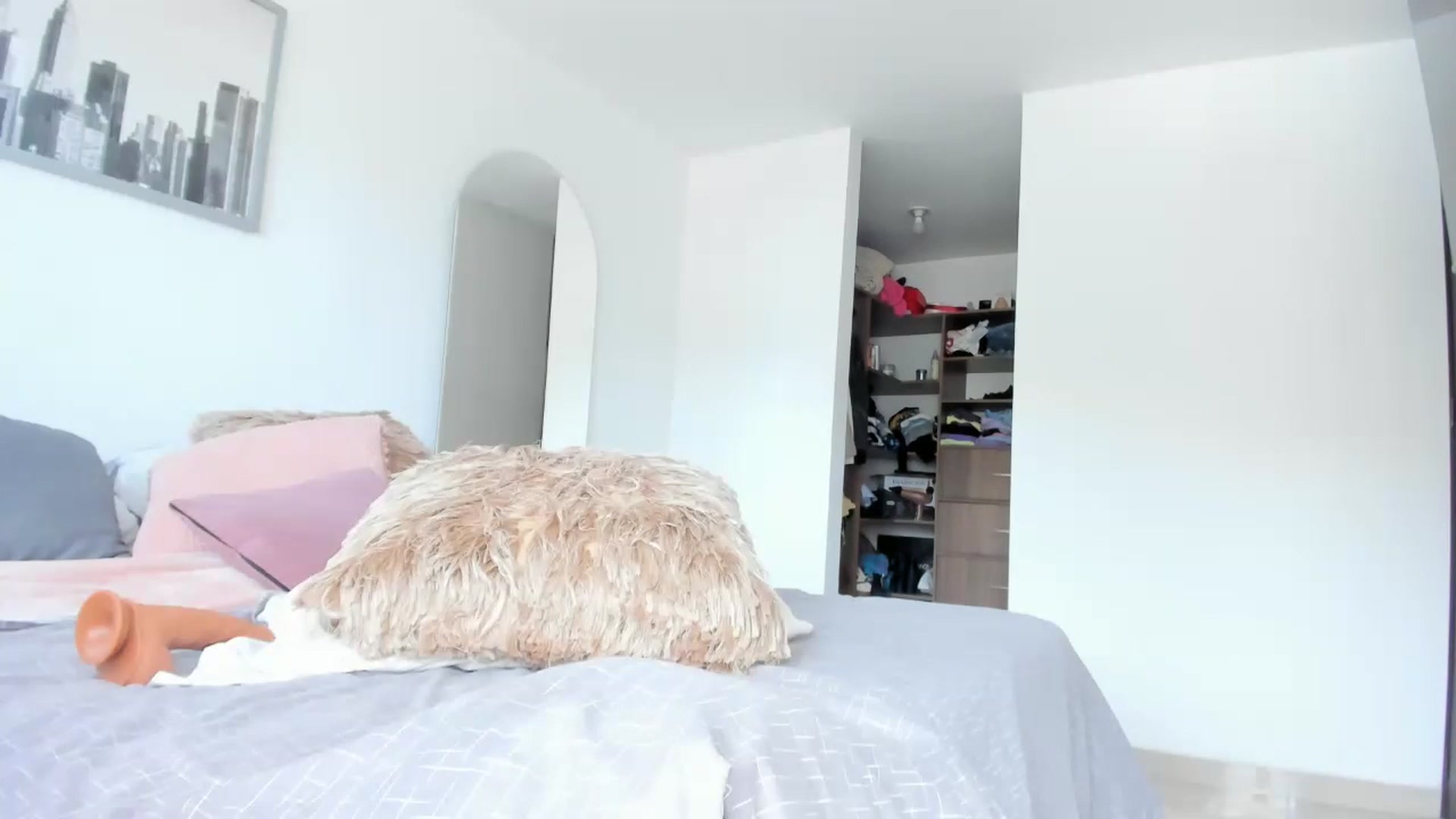 Gallery image thumbnail from Salogarces's myfreecams stream on, 04/03/2023, 17:56 image 9 of 20