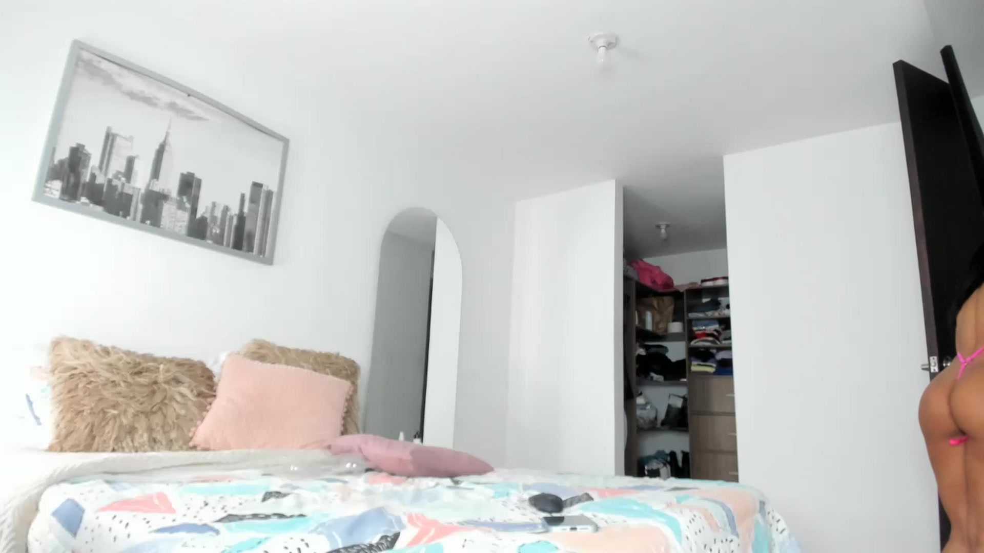 Gallery image thumbnail from Salogarces's myfreecams stream on, 04/20/2023, 20:48 image 15 of 20
