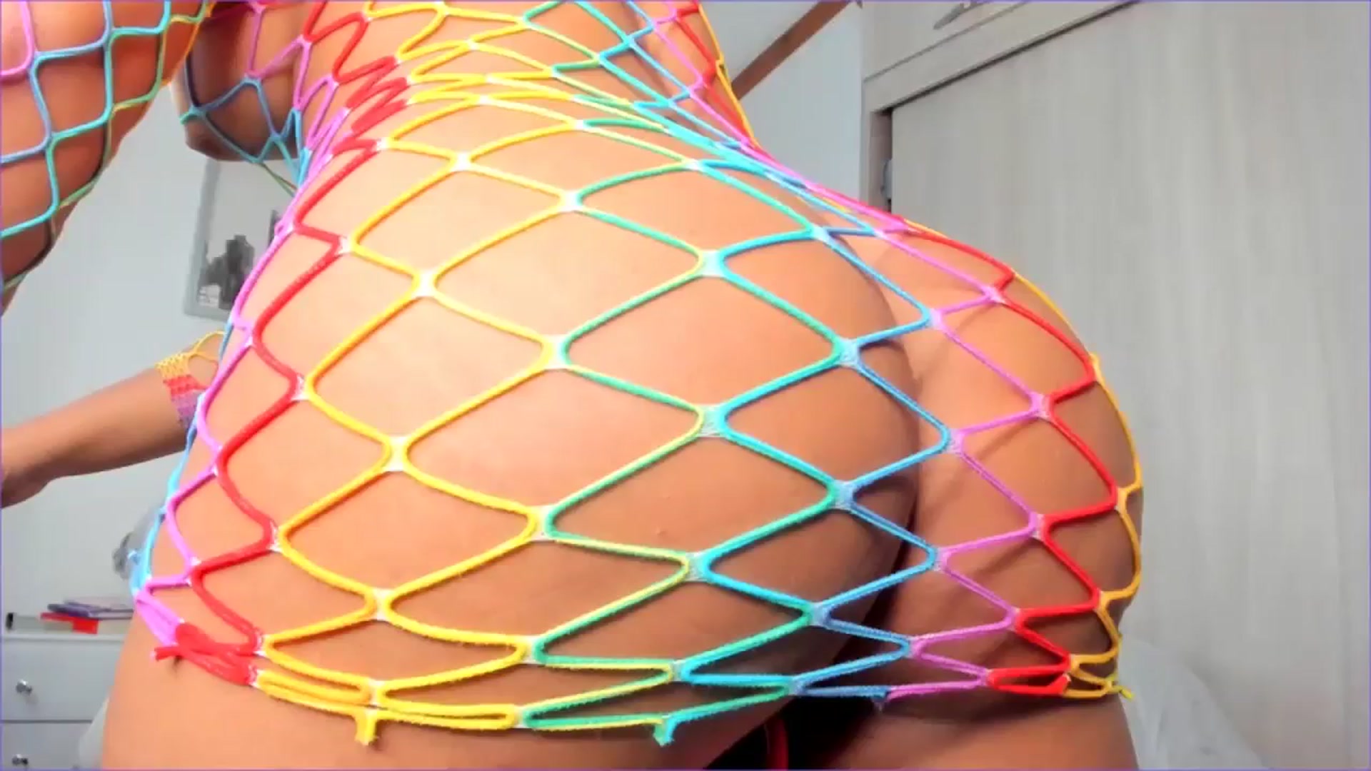 Gallery image thumbnail from Salogarces's myfreecams stream on, 08/18/2023, 19:49 image 10 of 20