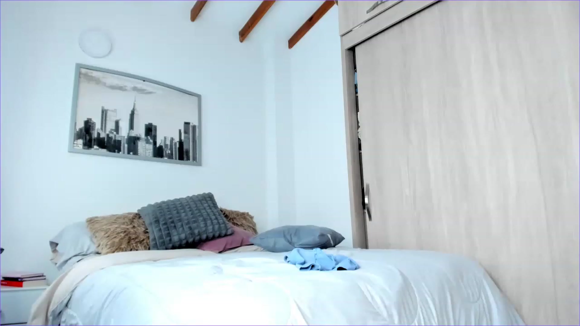 Gallery image thumbnail from Salogarces's myfreecams stream on, 08/22/2023, 18:50 image 7 of 20