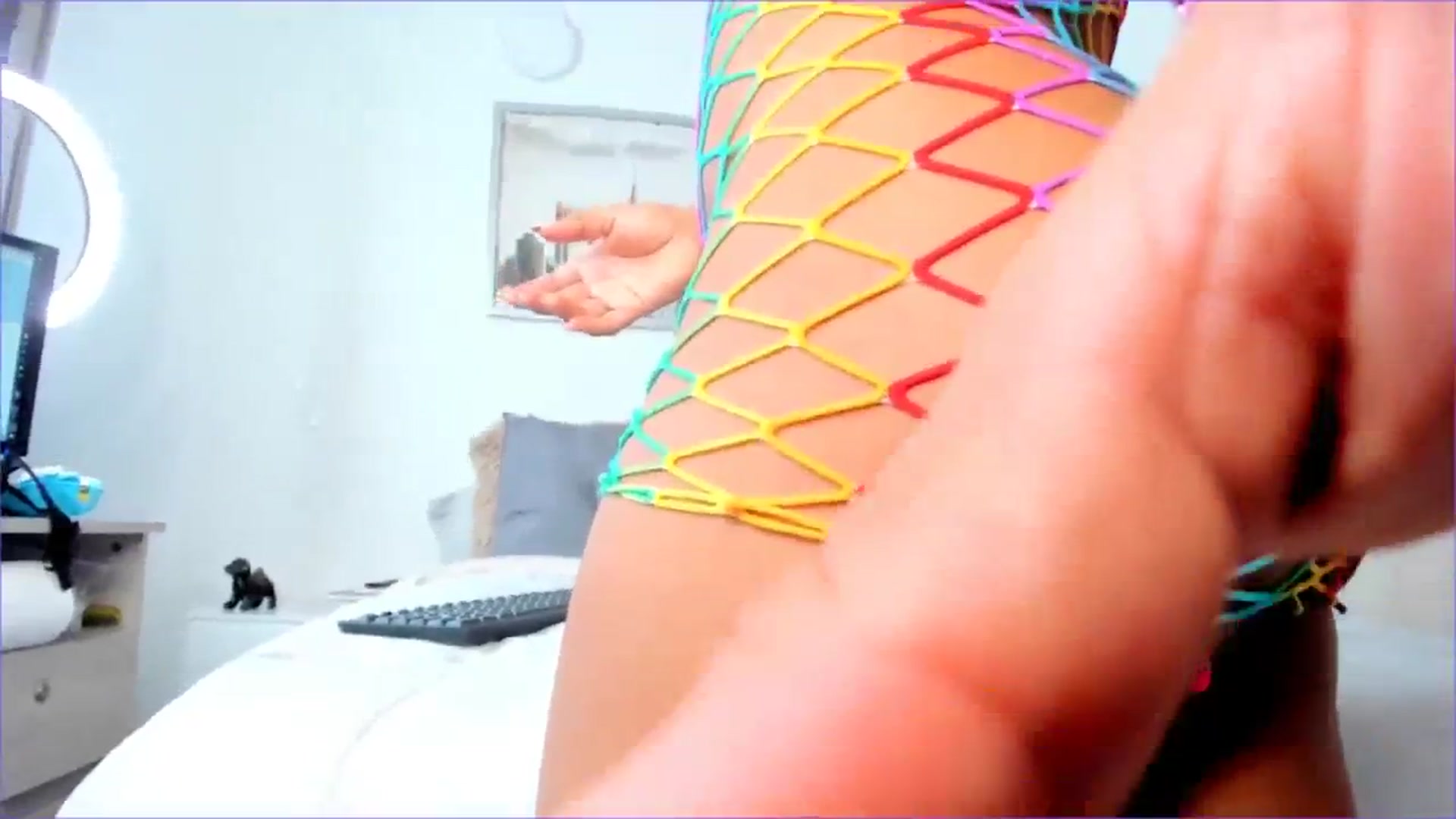 Gallery image thumbnail from Salogarces's myfreecams stream on, 08/29/2023, 15:27 image 5 of 20