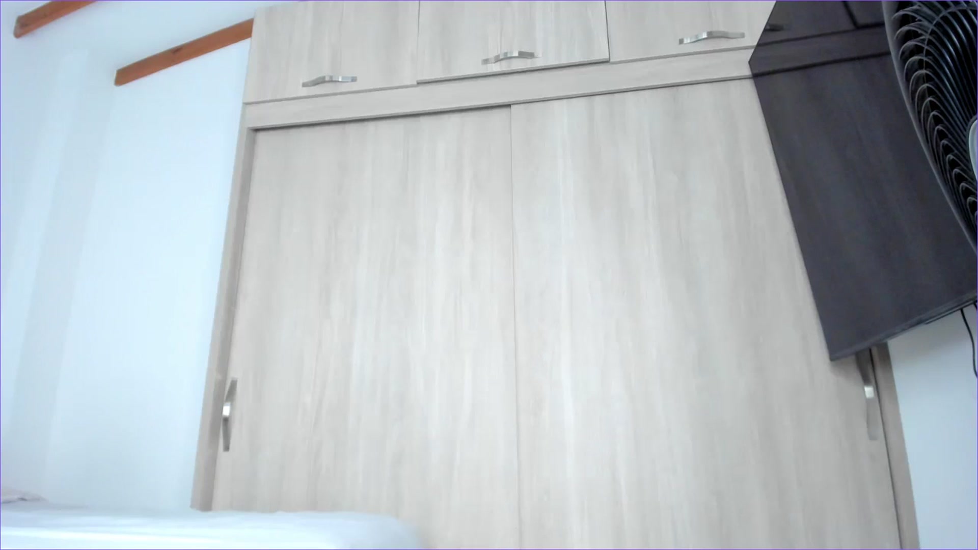 Gallery image thumbnail from Salogarces's myfreecams stream on, 09/18/2023, 17:20 image 15 of 20