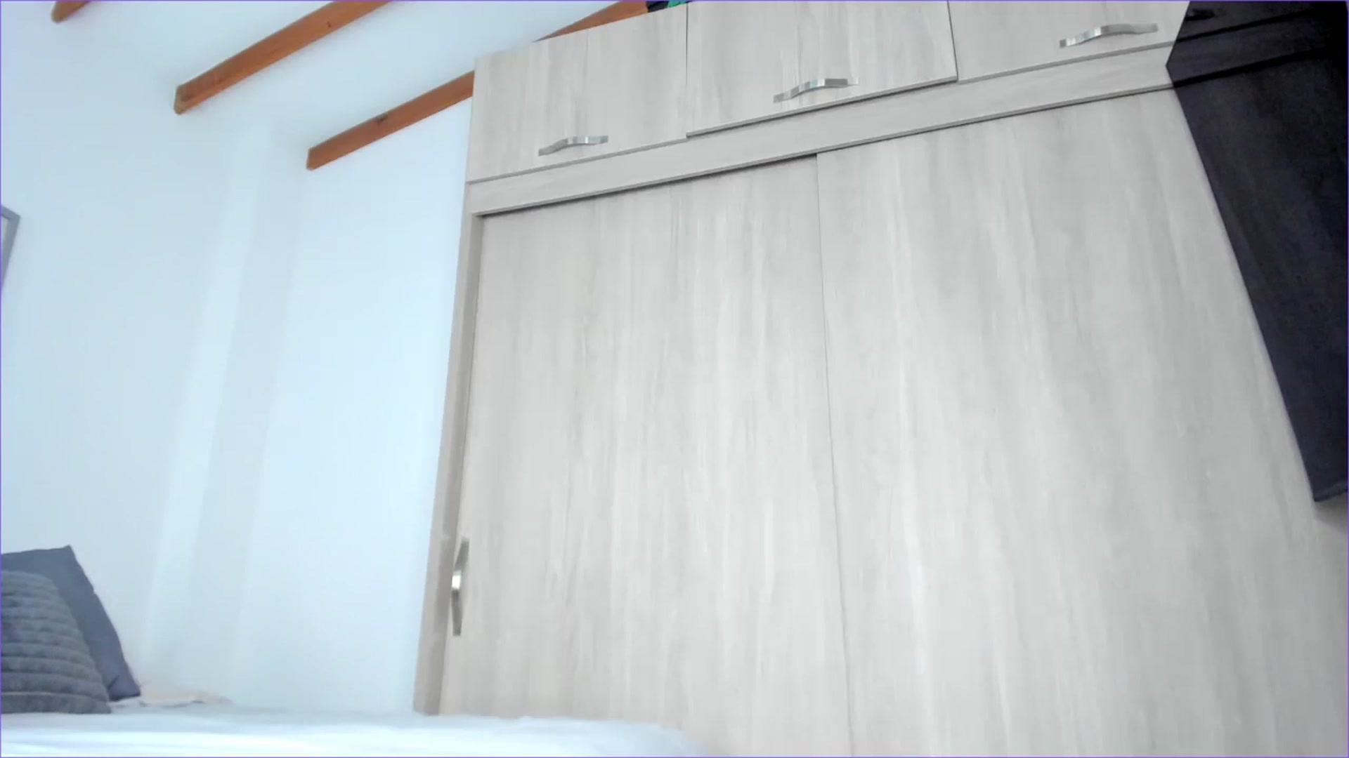 Gallery image thumbnail from Salogarces's myfreecams stream on, 09/18/2023, 17:20 image 11 of 20