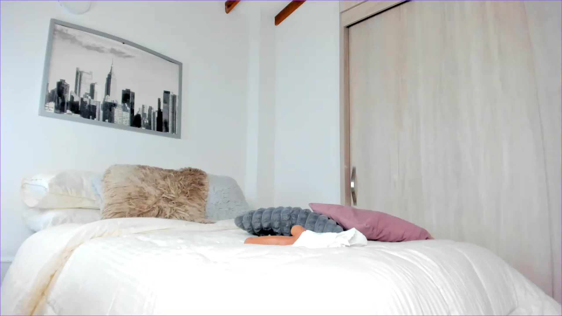 Gallery image thumbnail from Salogarces's myfreecams stream on, 10/03/2023, 18:30 image 16 of 20