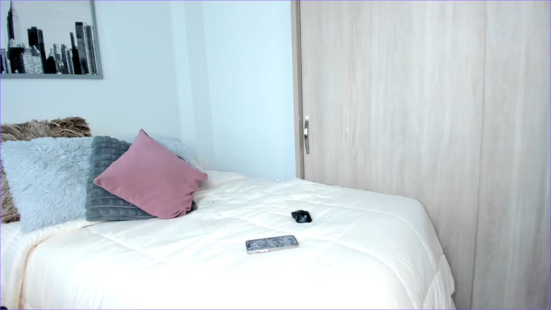 Gallery image thumbnail from Salogarces's myfreecams stream on, 10/07/2023, 14:39 image 14 of 20