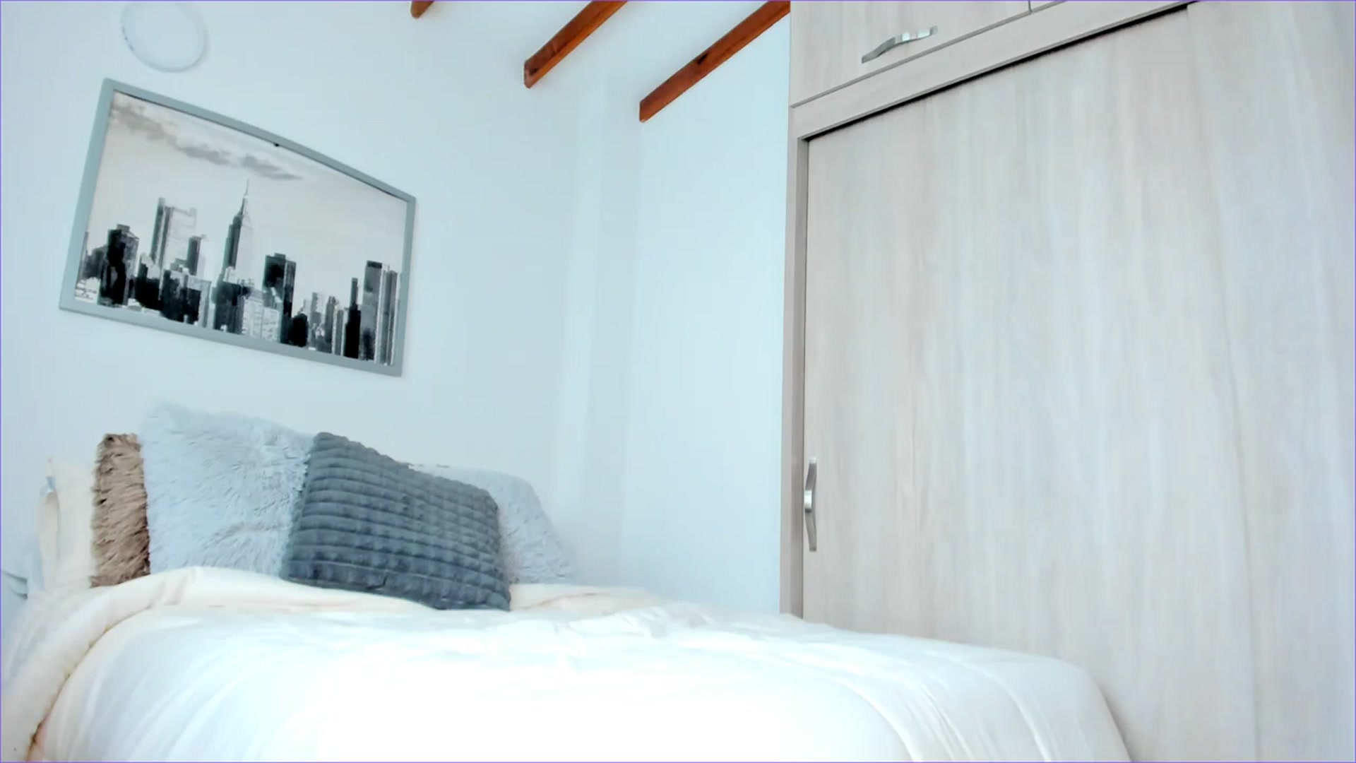 Gallery image thumbnail from Salogarces's myfreecams stream on, 10/18/2023, 17:32 image 5 of 20