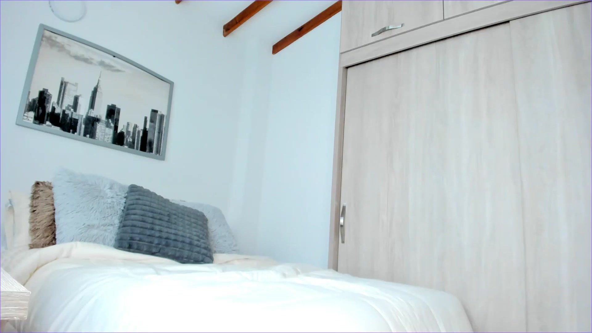 Gallery image thumbnail from Salogarces's myfreecams stream on, 10/18/2023, 17:32 image 12 of 20