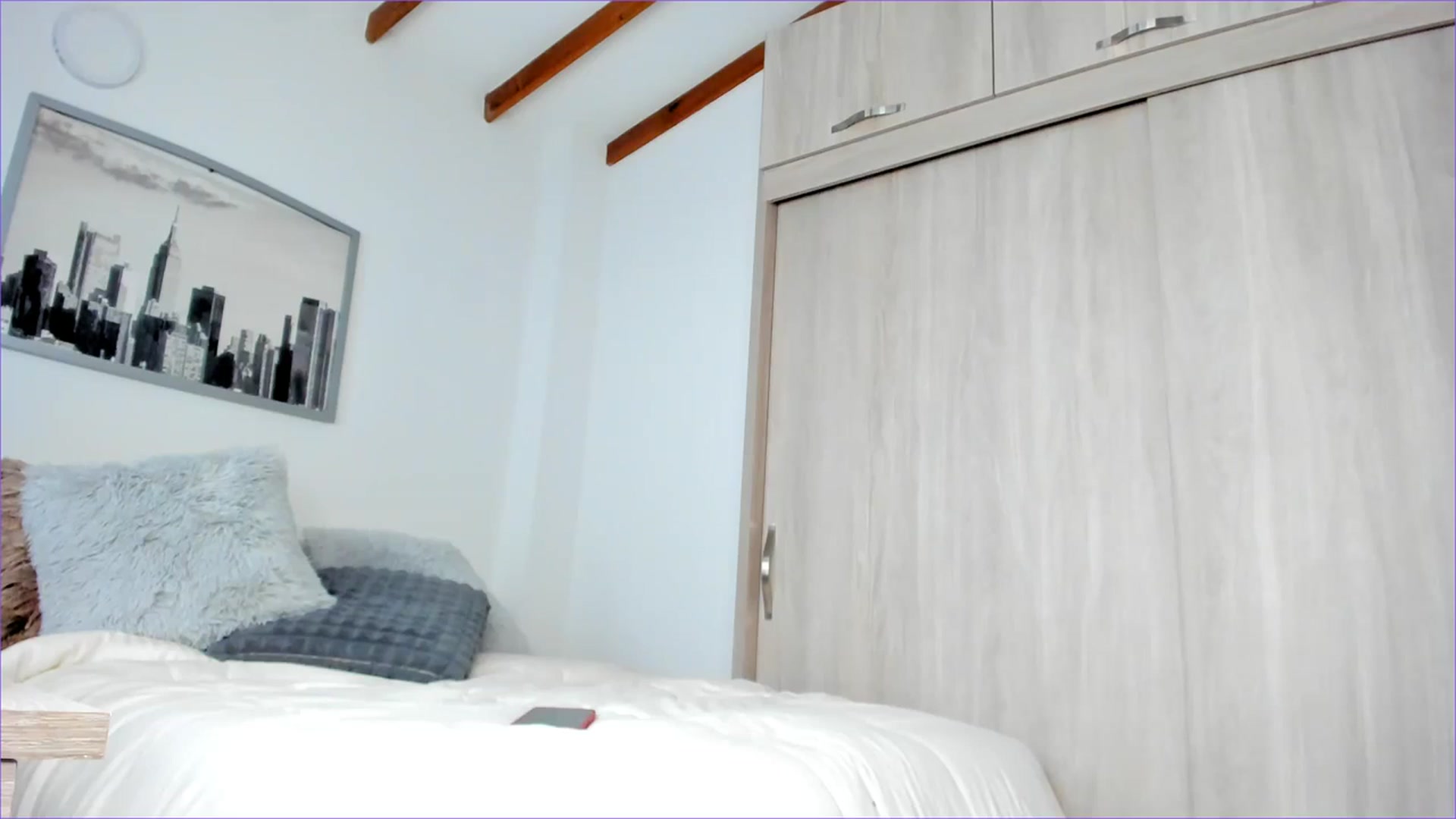 Gallery image thumbnail from Salogarces's myfreecams stream on, 10/19/2023, 18:37 image 10 of 20