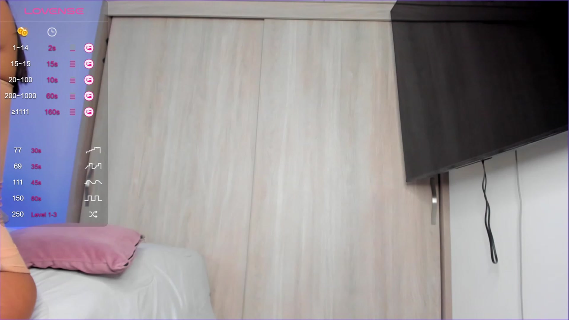 Gallery image thumbnail from Salogarces's myfreecams stream on, 10/25/2023, 18:44 image 14 of 20