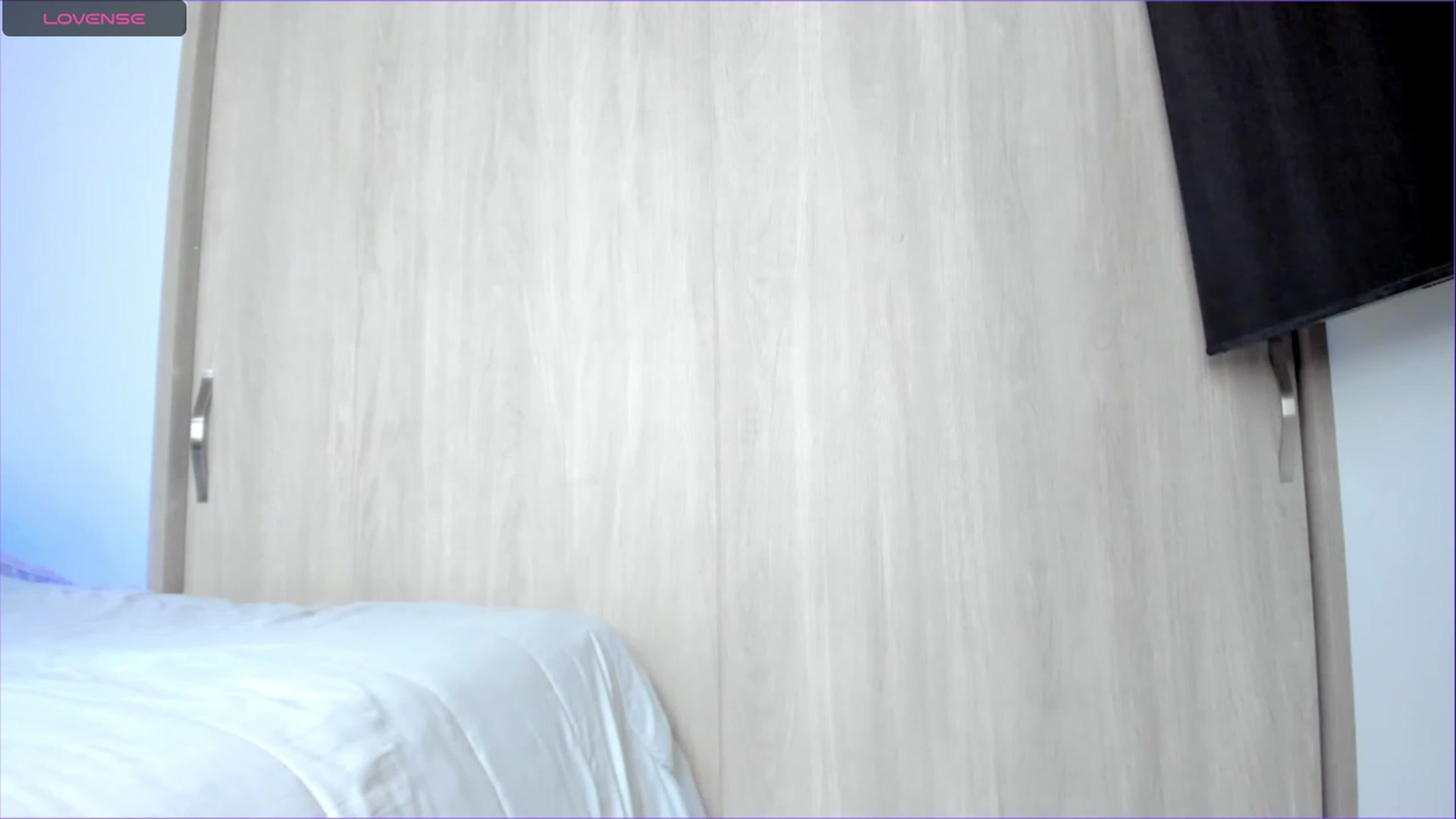 Gallery image thumbnail from Salogarces's myfreecams stream on, 10/26/2023, 16:12 image 13 of 20