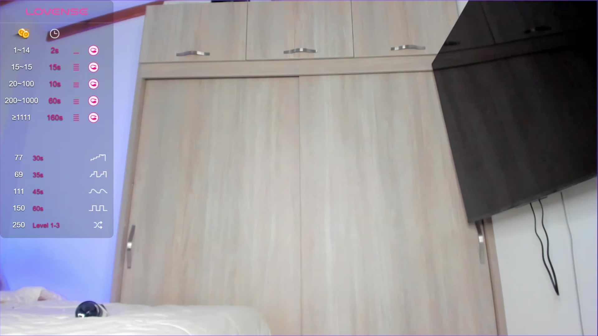 Gallery image thumbnail from Salogarces's myfreecams stream on, 11/16/2023, 20:18 image 17 of 20