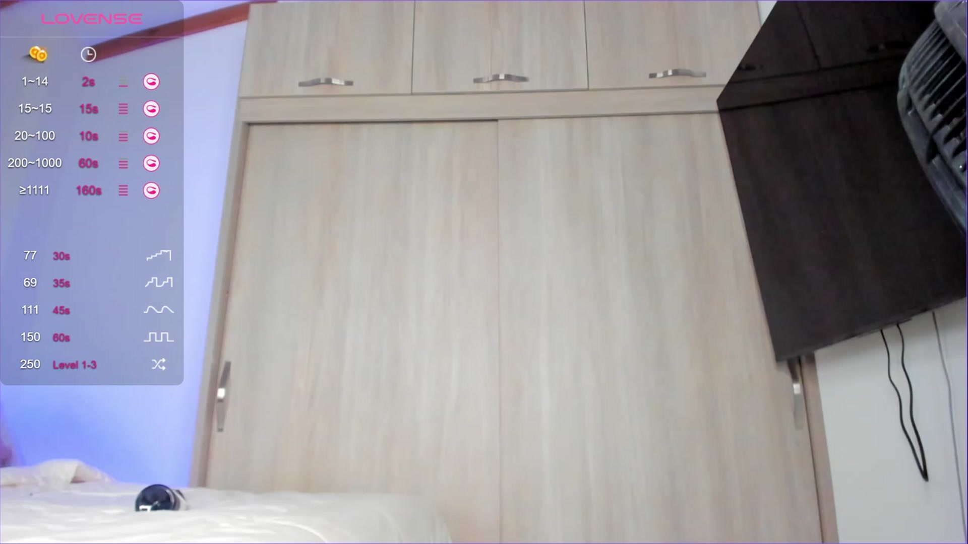 Gallery image thumbnail from Salogarces's myfreecams stream on, 11/16/2023, 20:18 image 19 of 20