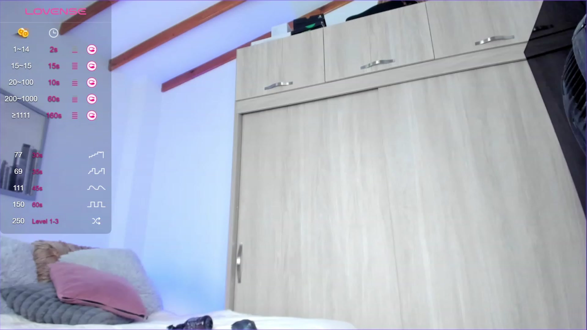 Gallery image thumbnail from Salogarces's myfreecams stream on, 11/17/2023, 16:19 image 2 of 20