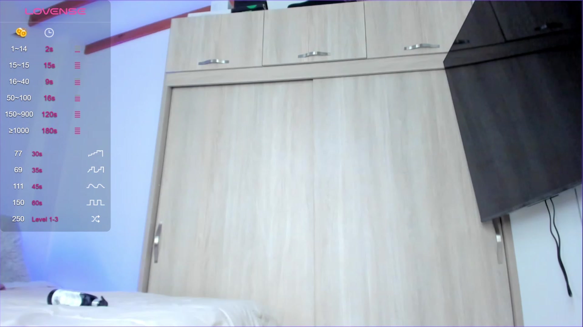Gallery image thumbnail from Salogarces's myfreecams stream on, 12/09/2023, 16:30 image 13 of 20