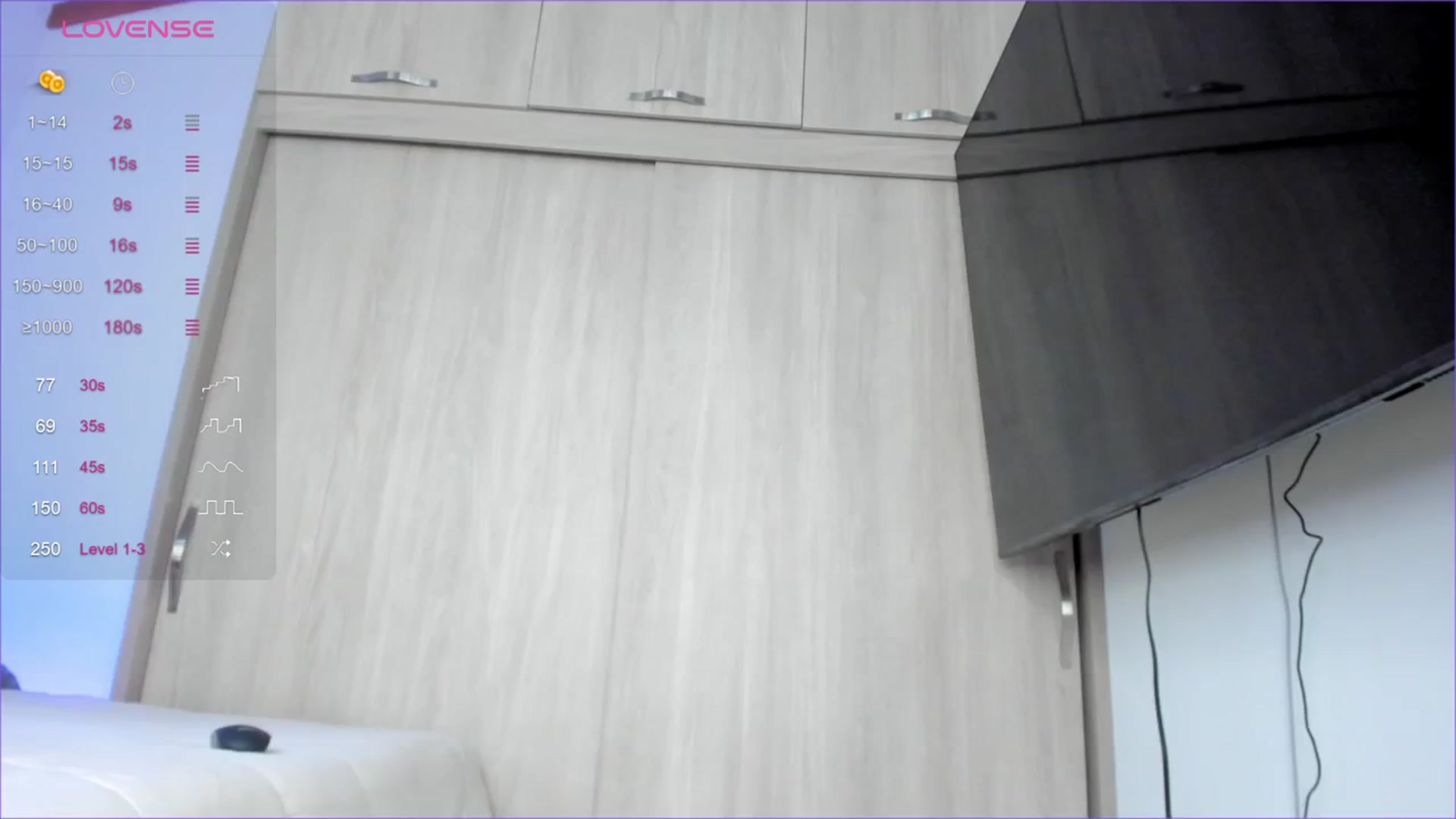 Gallery image thumbnail from Salogarces's myfreecams stream on, 02/08/2024, 17:27 image 16 of 20