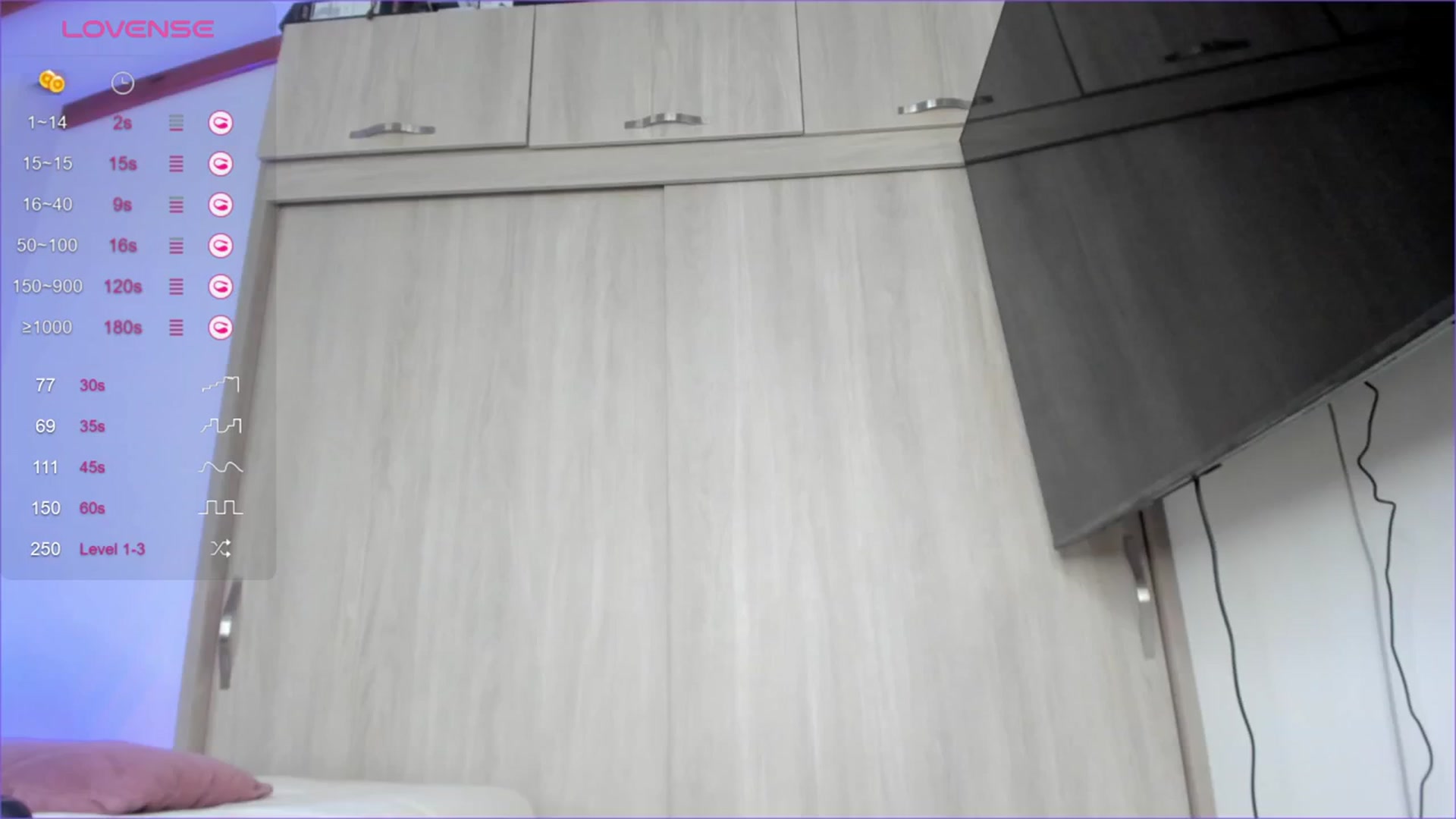Gallery image thumbnail from Salogarces's myfreecams stream on, 02/27/2024, 19:16 image 10 of 20
