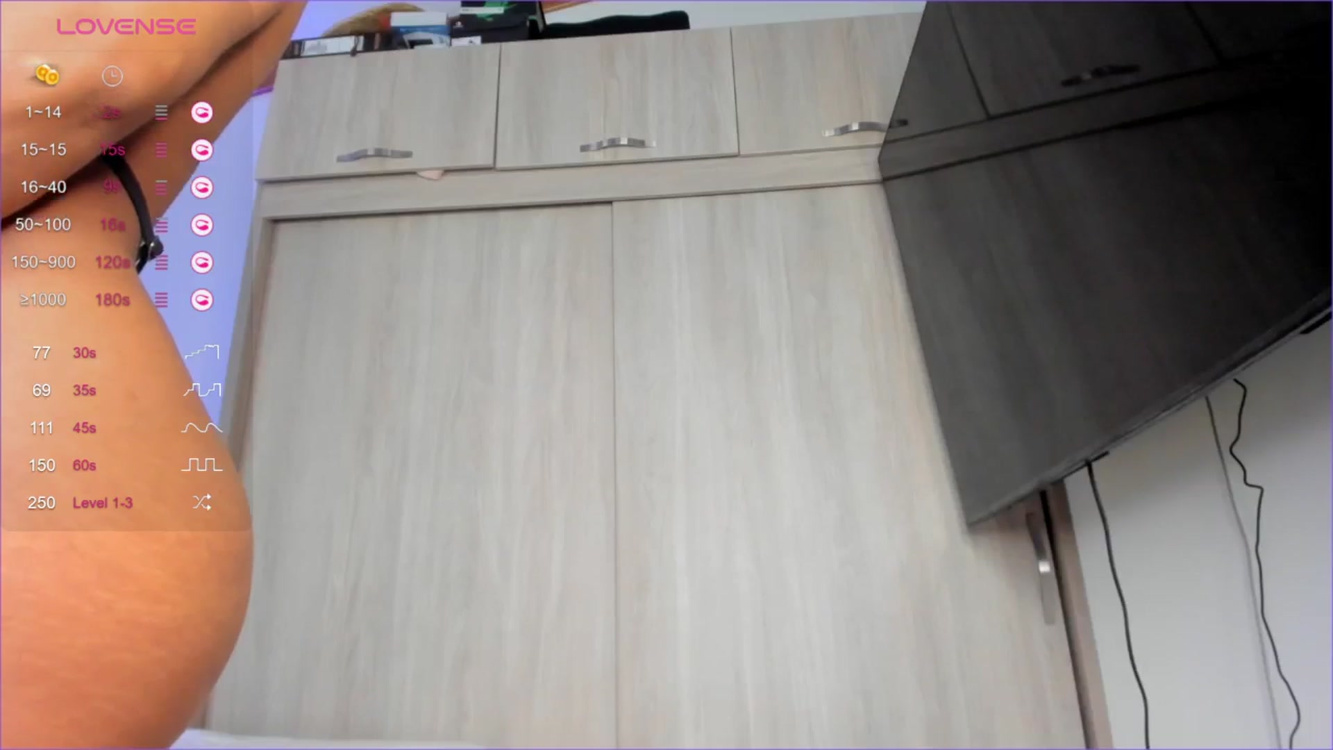 Gallery image thumbnail from Salogarces's myfreecams stream on, 02/28/2024, 21:35 image 12 of 20
