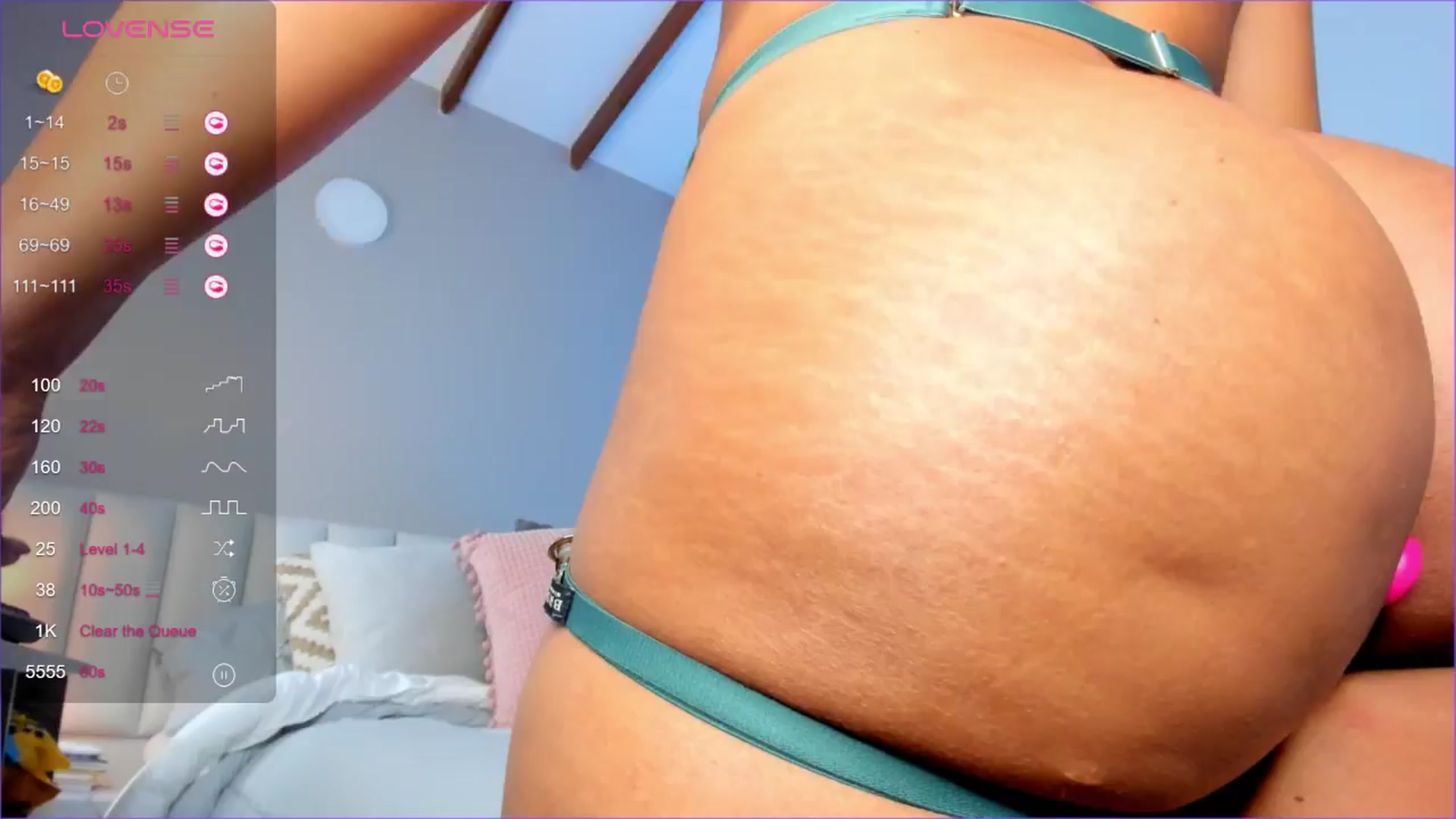 Gallery image thumbnail from Salogarces's myfreecams stream on, 10/17/2024, 17:39 image 6 of 20