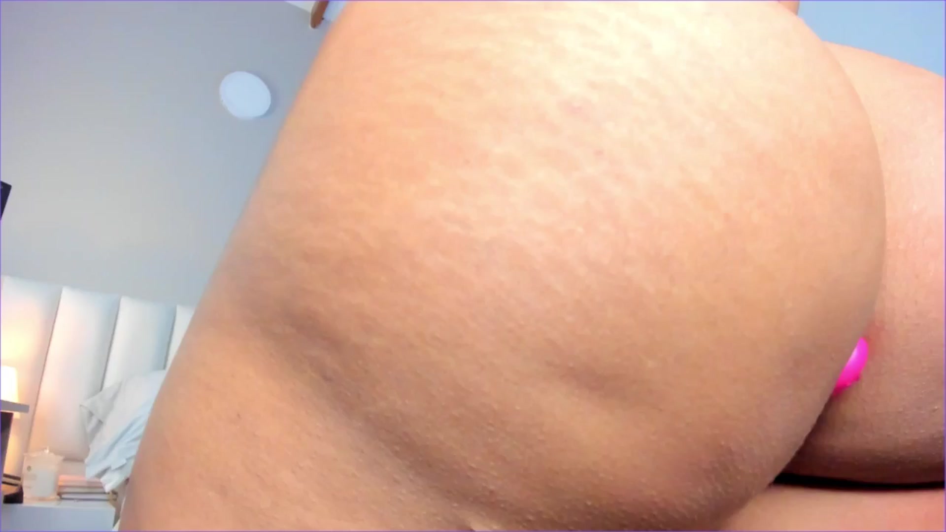 Gallery image thumbnail from Salogarces's myfreecams stream on, 12/10/2024, 21:58 image 10 of 20
