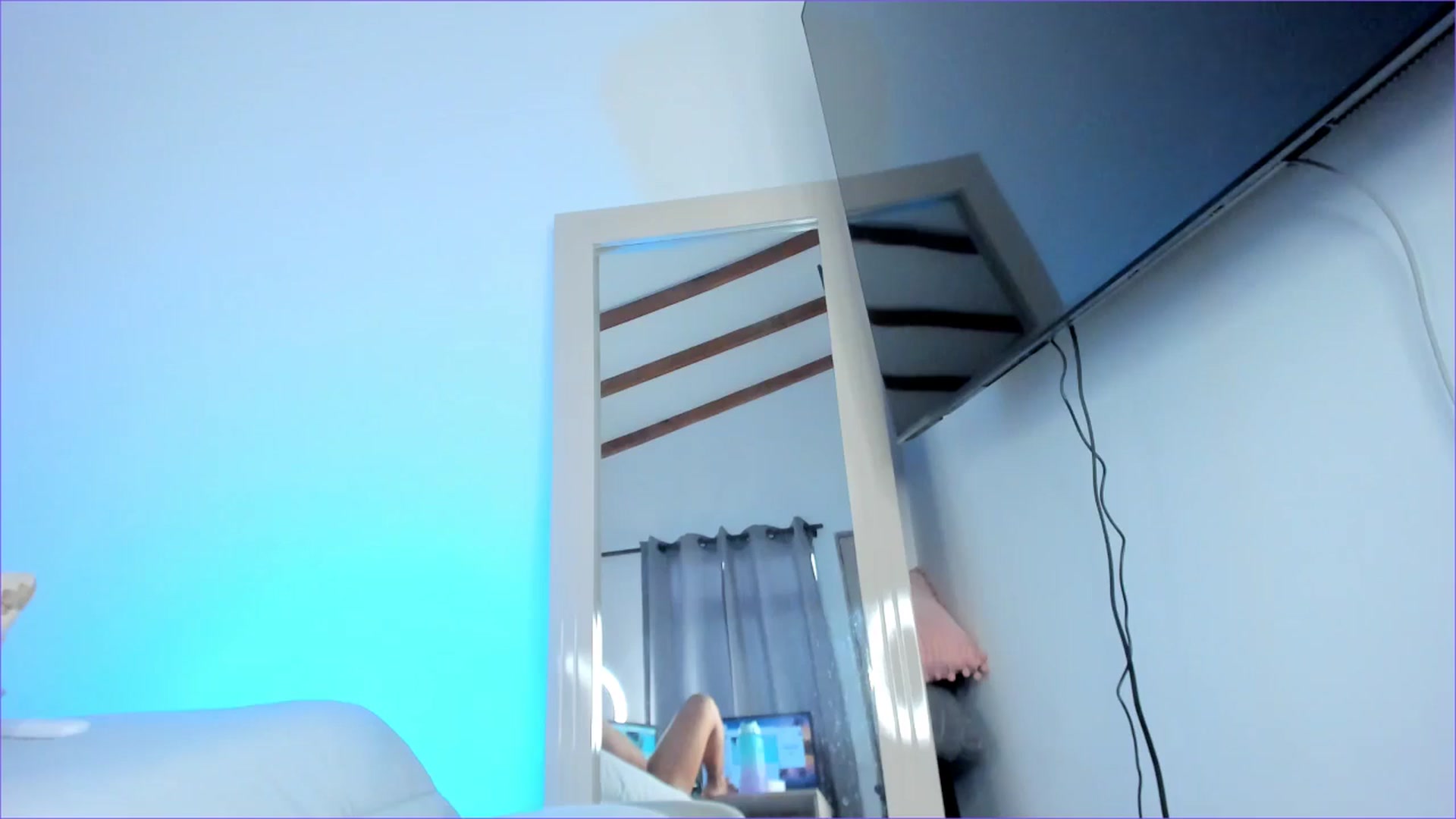 Gallery image thumbnail from Salogarces's myfreecams stream on, 01/17/2025, 19:31 image 16 of 20