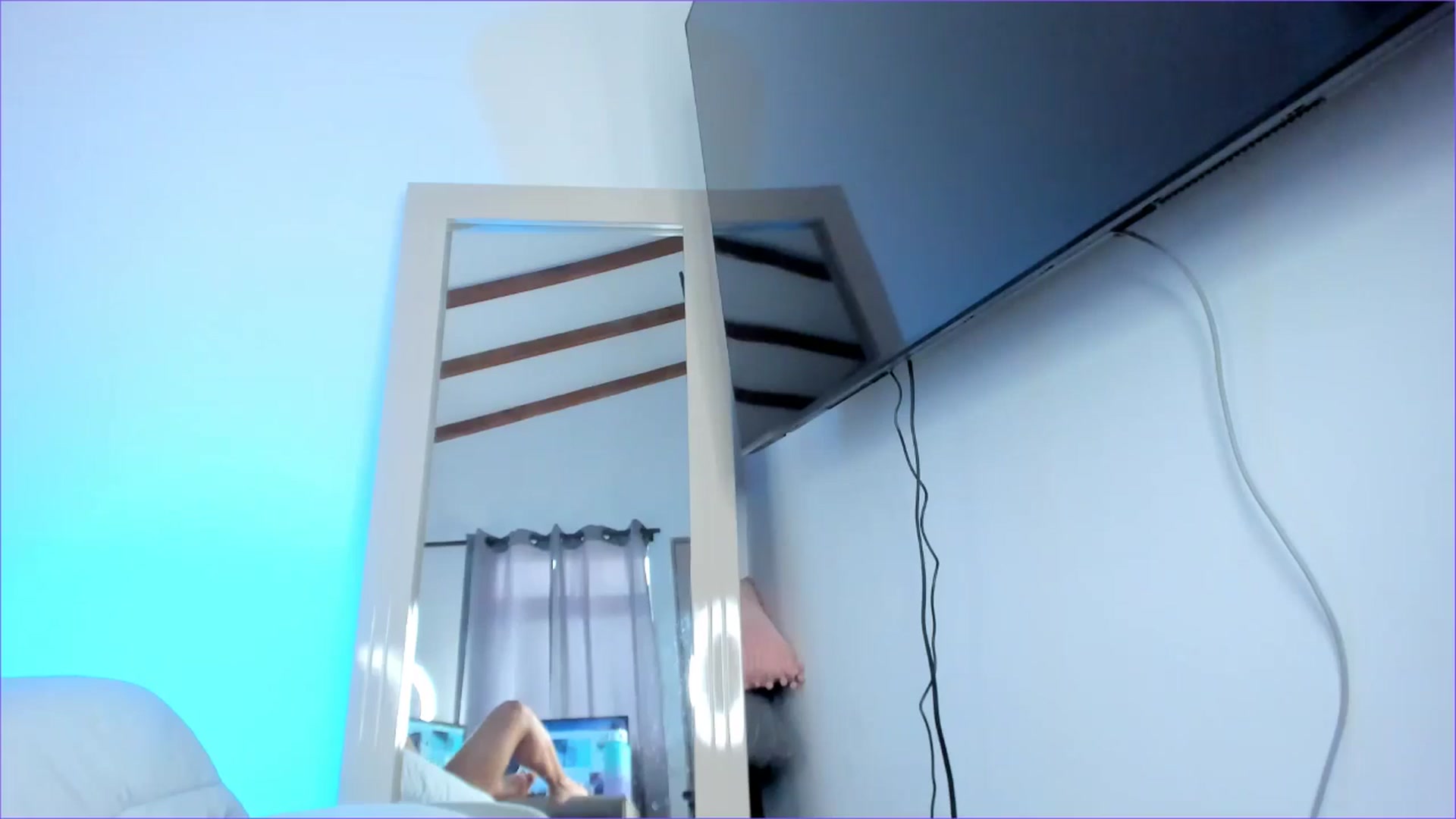 Gallery image thumbnail from Salogarces's myfreecams stream on, 01/17/2025, 19:31 image 8 of 20