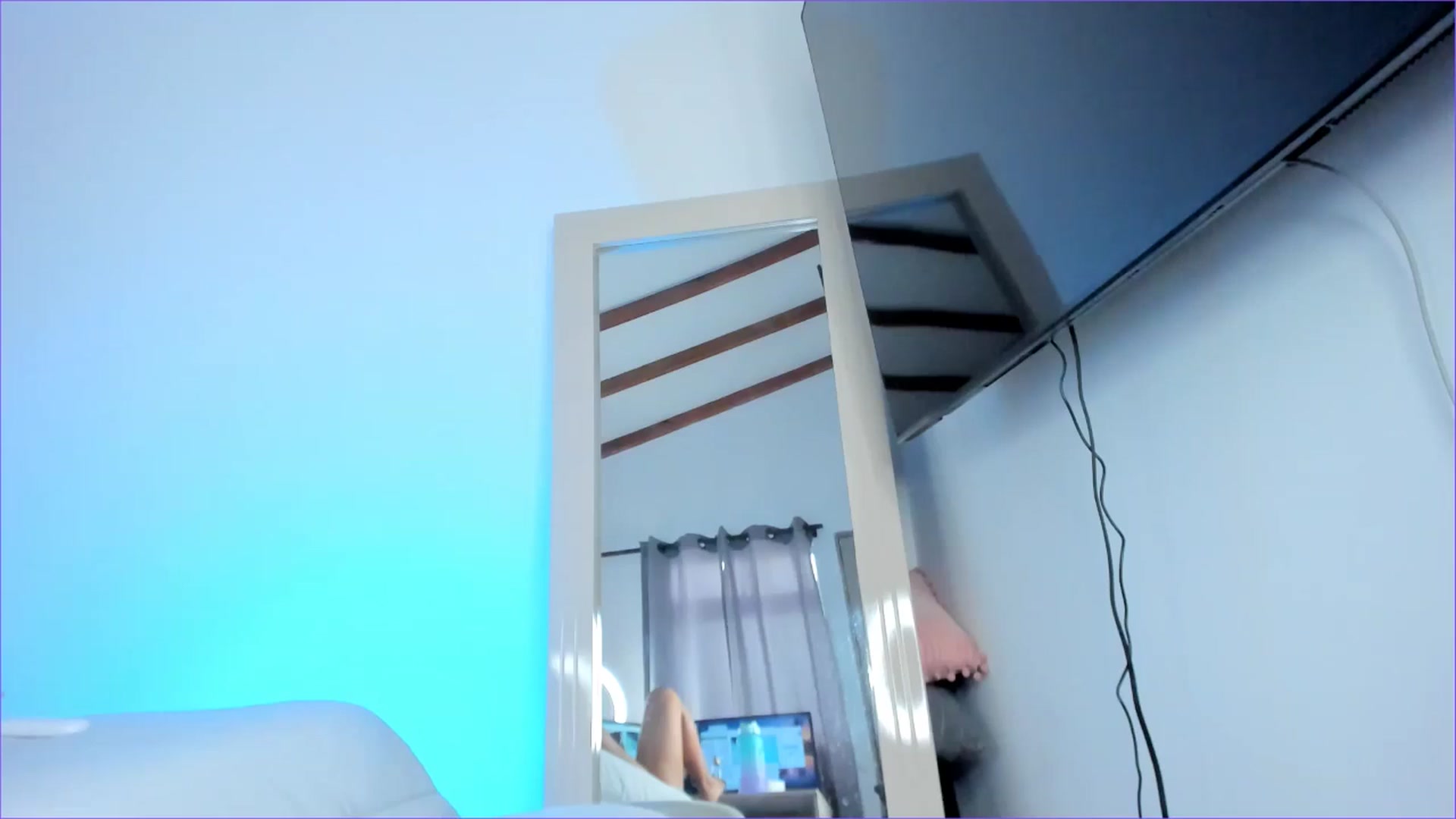 Gallery image thumbnail from Salogarces's myfreecams stream on, 01/17/2025, 19:31 image 17 of 20