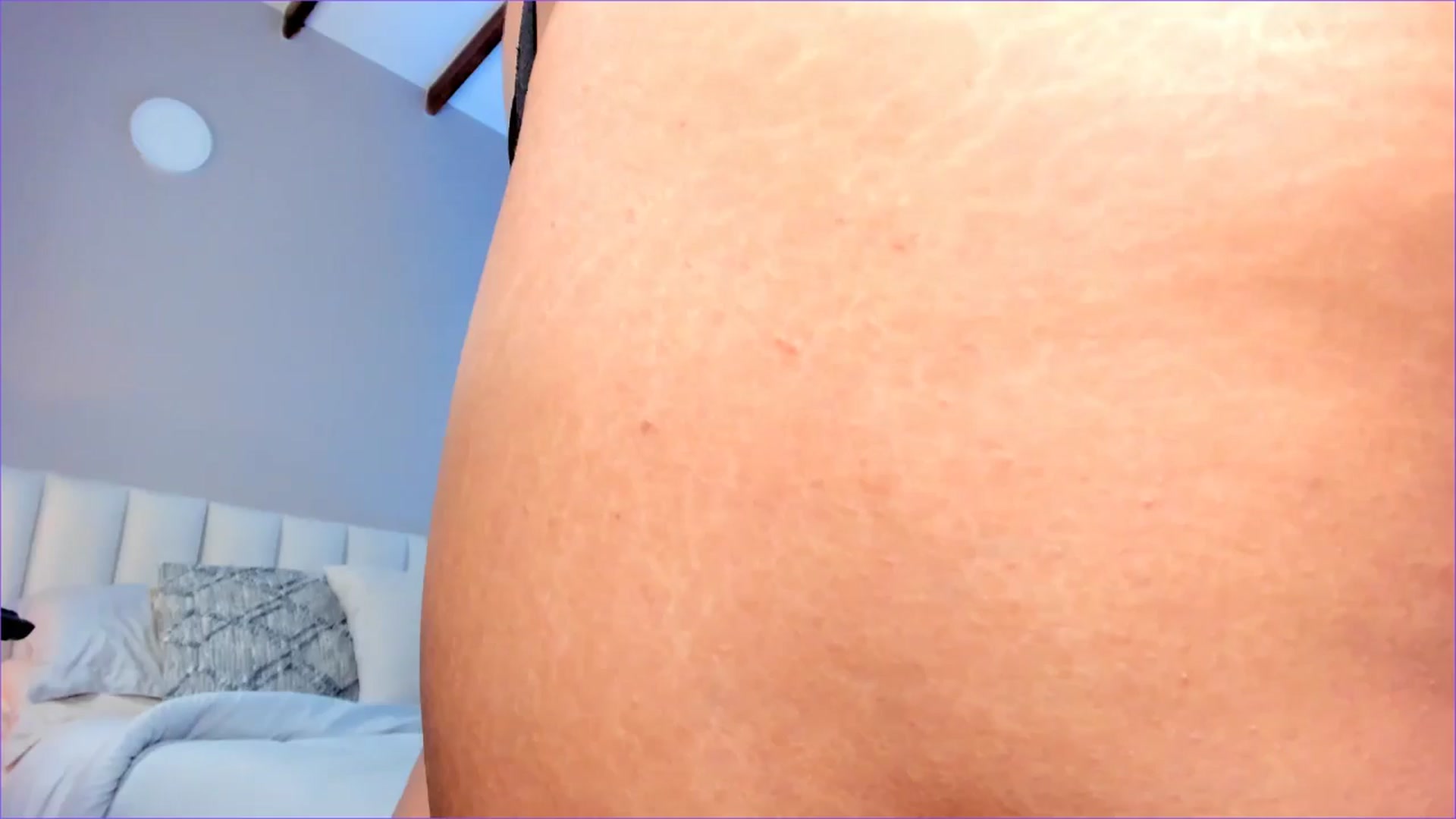 Gallery image thumbnail from Salogarces's myfreecams stream on, 01/21/2025, 21:12 image 8 of 20