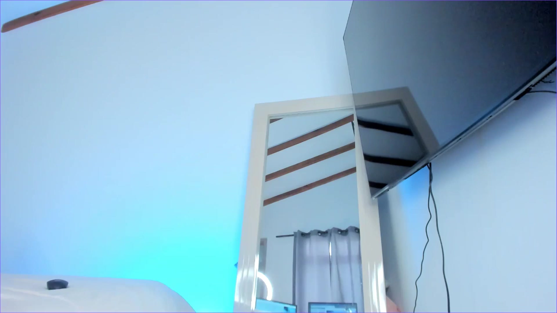 Gallery image thumbnail from Salogarces's myfreecams stream on, 02/01/2025, 15:20 image 14 of 20