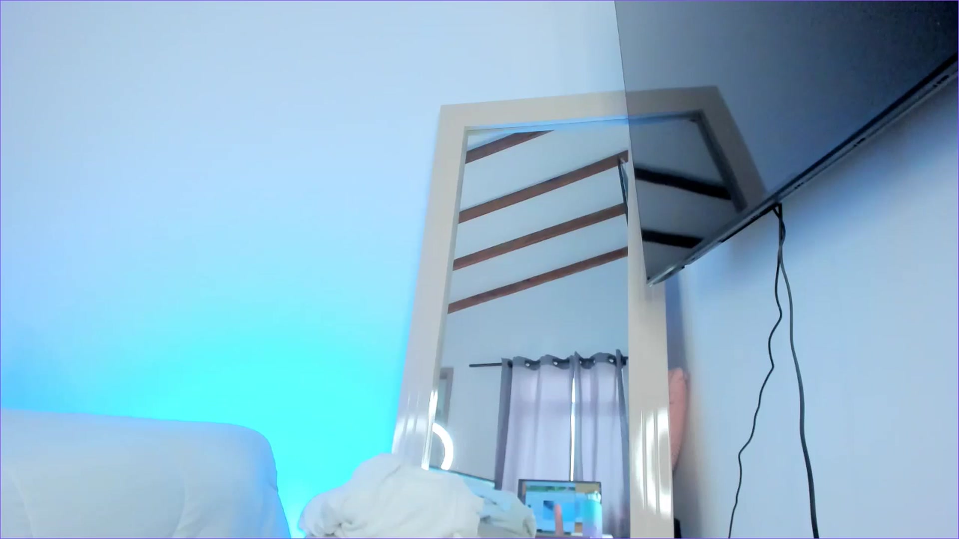 Gallery image thumbnail from Salogarces's myfreecams stream on, 02/06/2025, 17:35 image 17 of 20