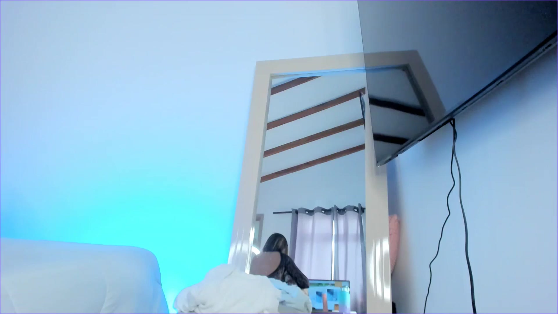 Gallery image thumbnail from Salogarces's myfreecams stream on, 02/06/2025, 17:35 image 14 of 20