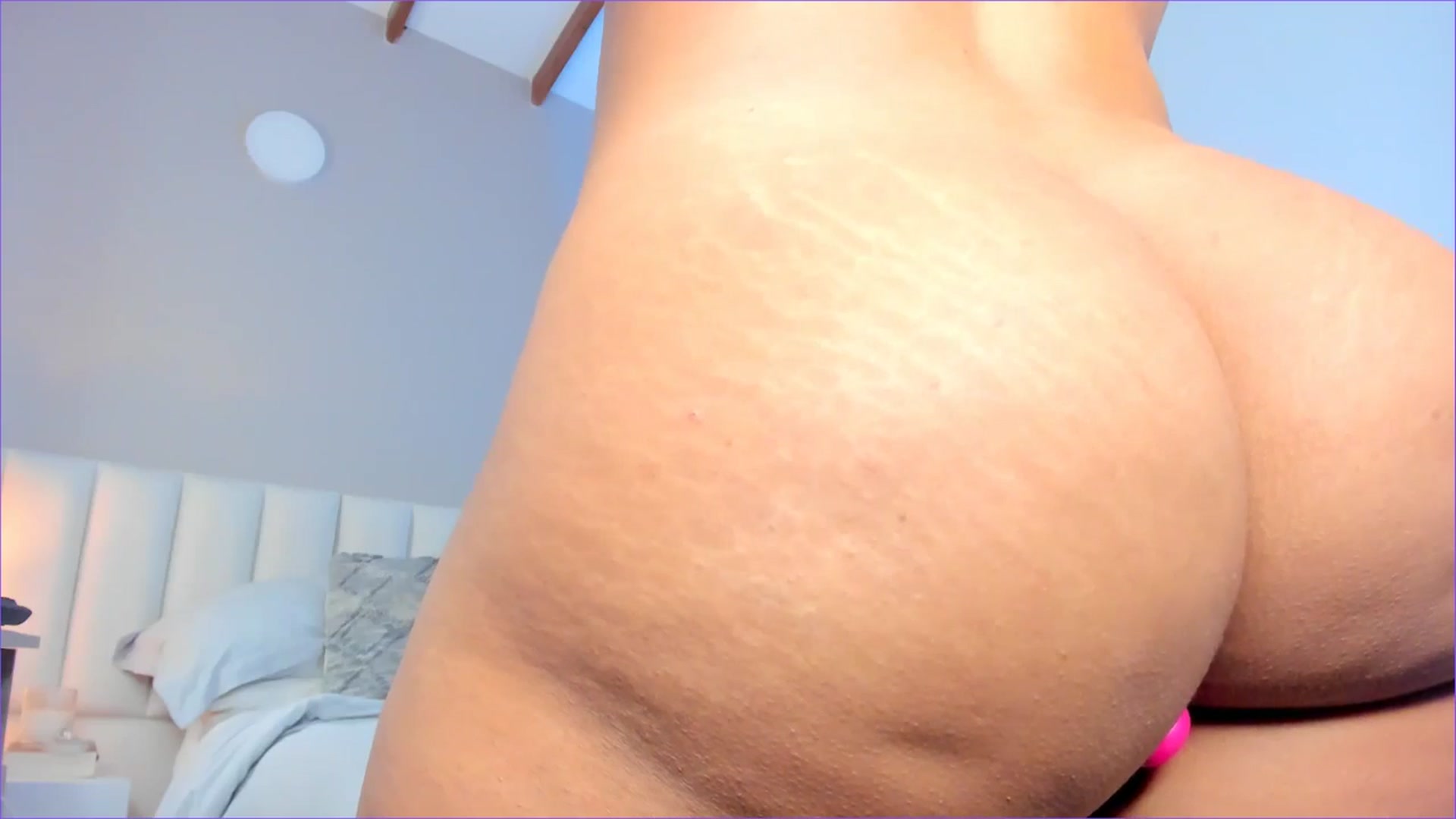 Gallery image thumbnail from Salogarces's myfreecams stream on, 02/07/2025, 19:03 image 16 of 20