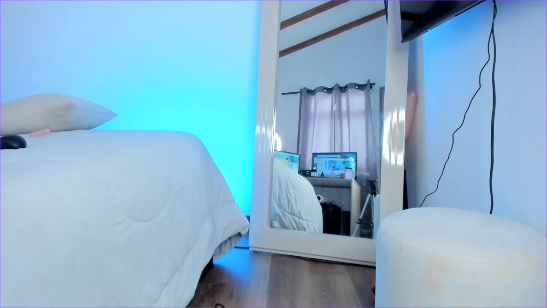 Gallery image thumbnail from Salogarces's myfreecams stream on, 02/07/2025, 19:03 image 7 of 20