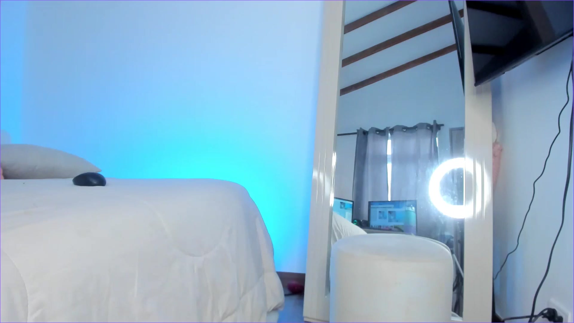 Gallery image thumbnail from Salogarces's myfreecams stream on, 02/21/2025, 15:49 image 2 of 20