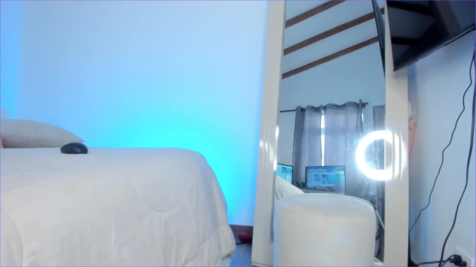 Gallery image thumbnail from Salogarces's myfreecams stream on, 02/21/2025, 15:49 image 1 of 20