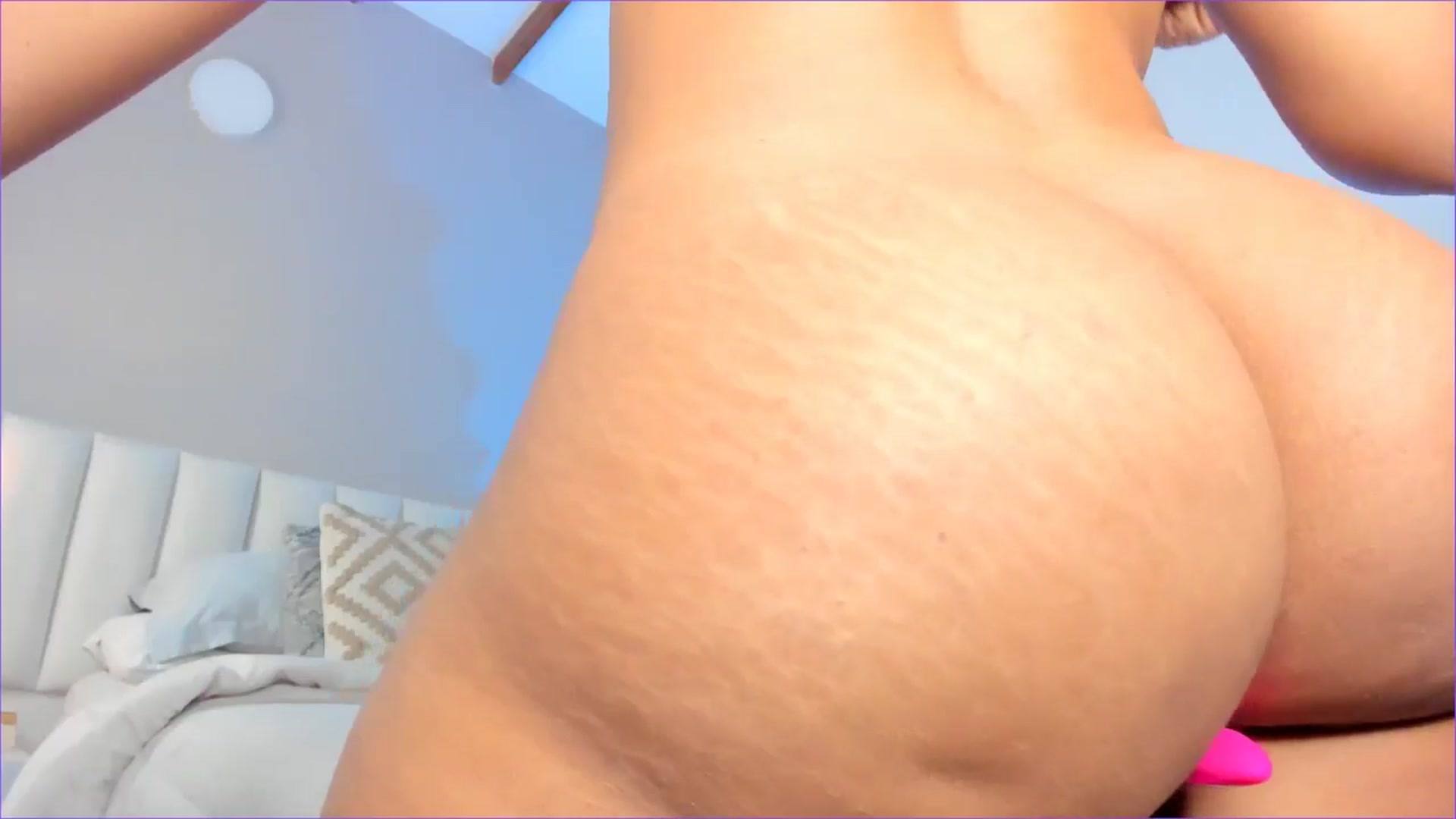 Gallery image thumbnail from Salogarces's myfreecams stream on, 02/22/2025, 17:55 image 4 of 20
