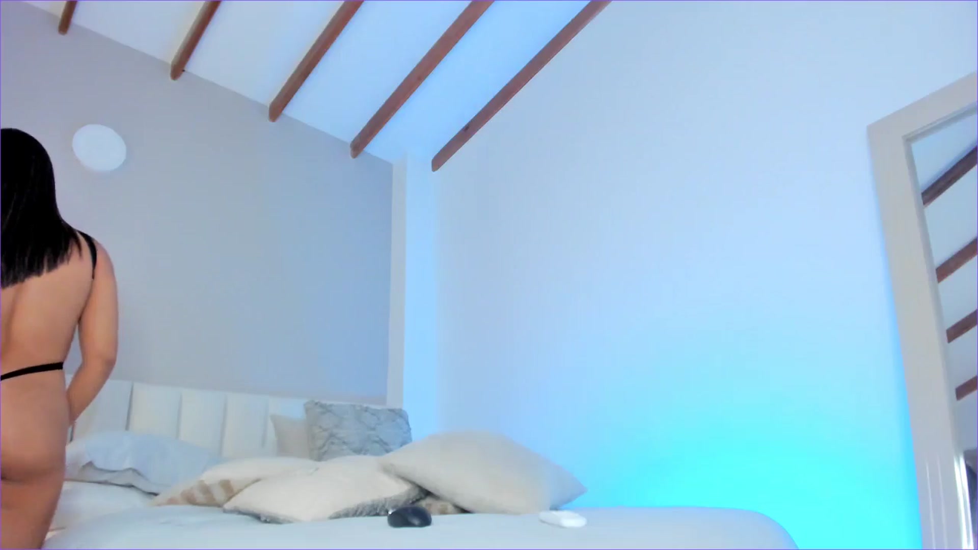 Gallery image thumbnail from Salogarces's myfreecams stream on, 02/27/2025, 16:40 image 12 of 20
