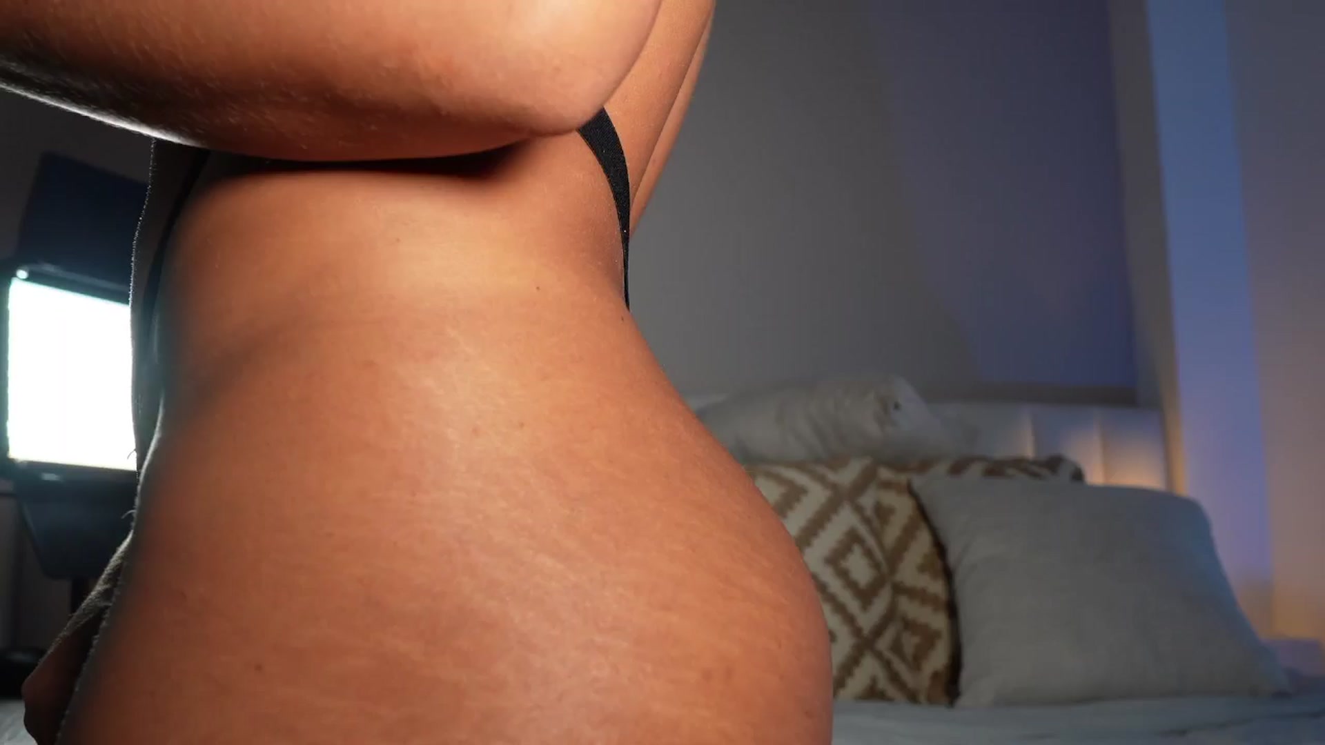 Gallery image thumbnail from Salogarces's myfreecams stream on, 06/02/2025, 18:27 image 14 of 20