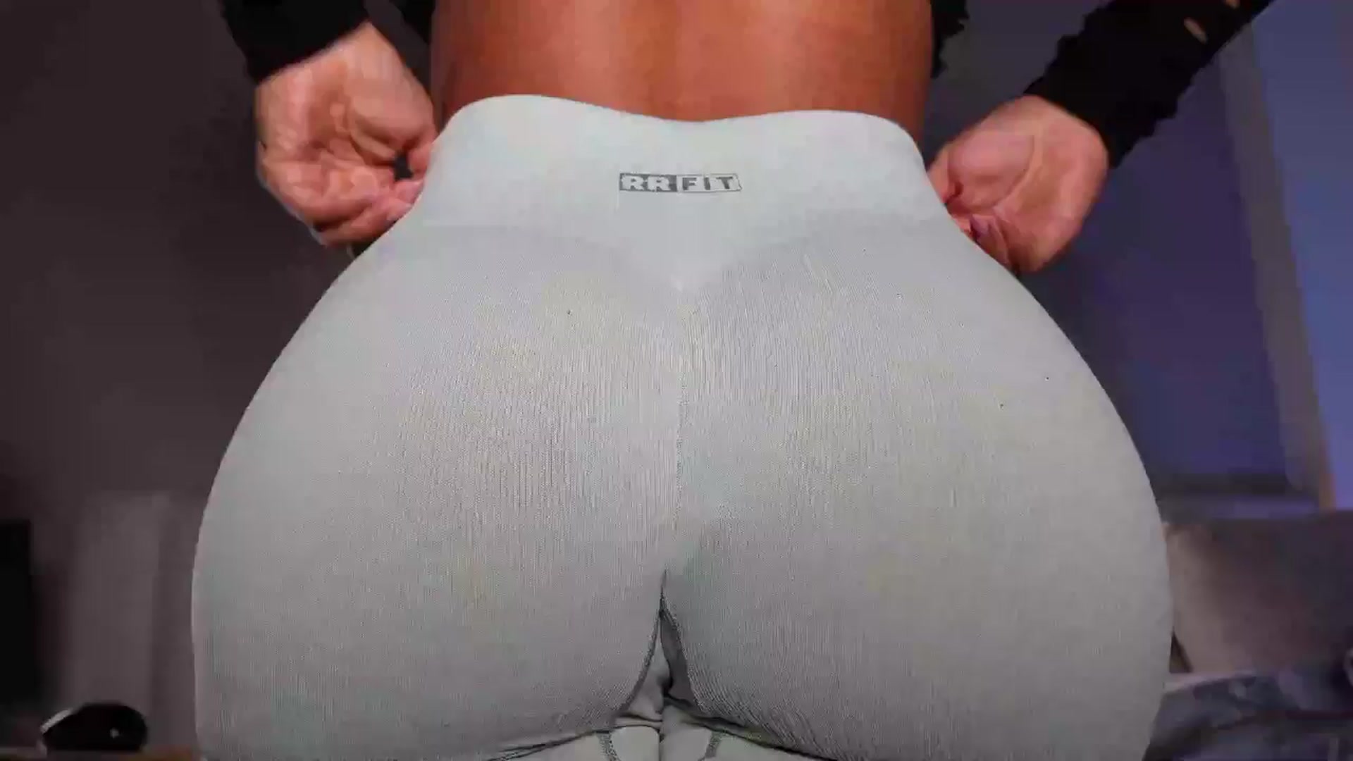 Gallery image thumbnail from Salogarces's myfreecams stream on, 06/12/2025, 22:22 image 3 of 20