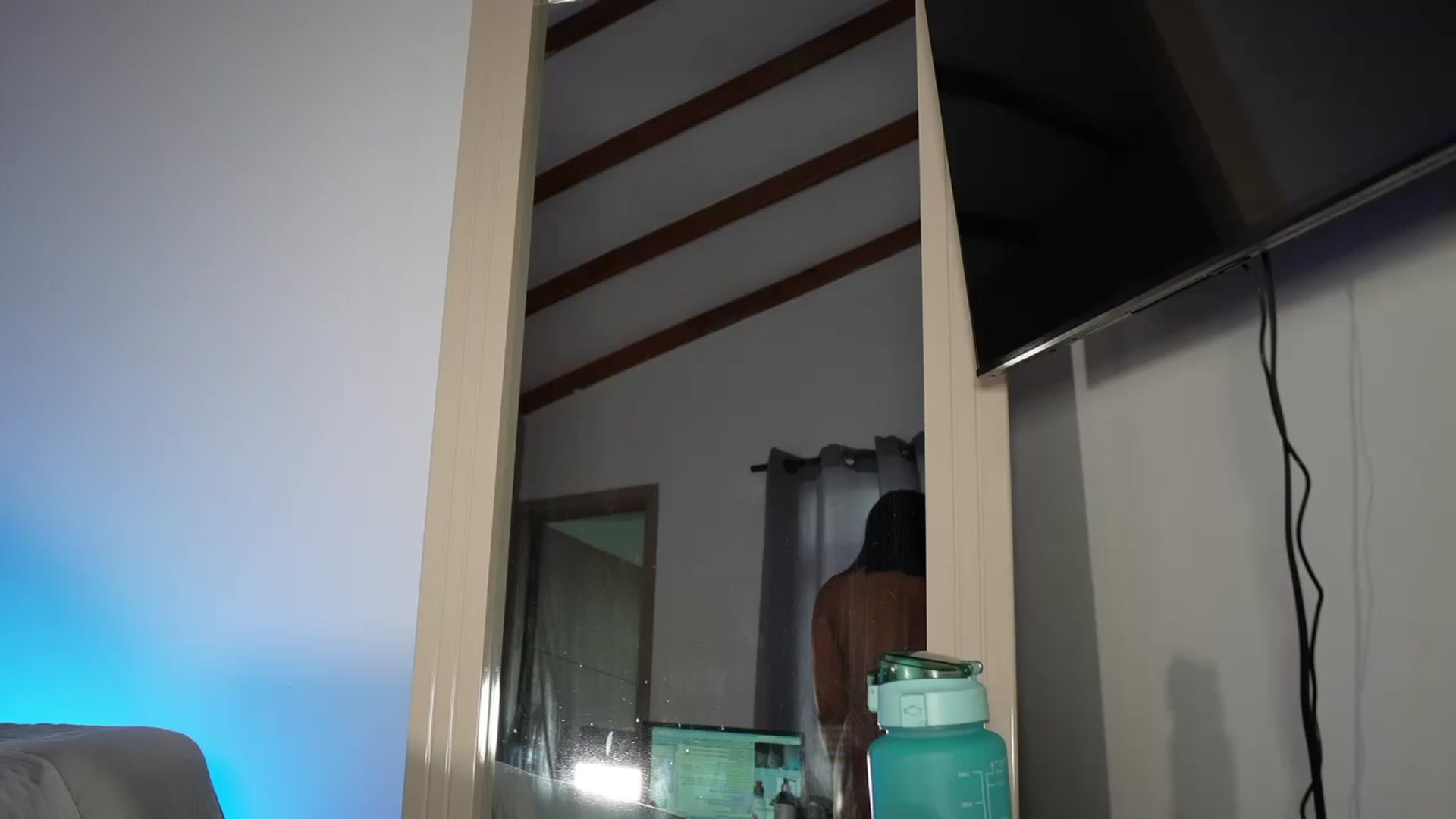Gallery image thumbnail from Salogarces's myfreecams stream on, 06/14/2025, 17:41 image 16 of 20