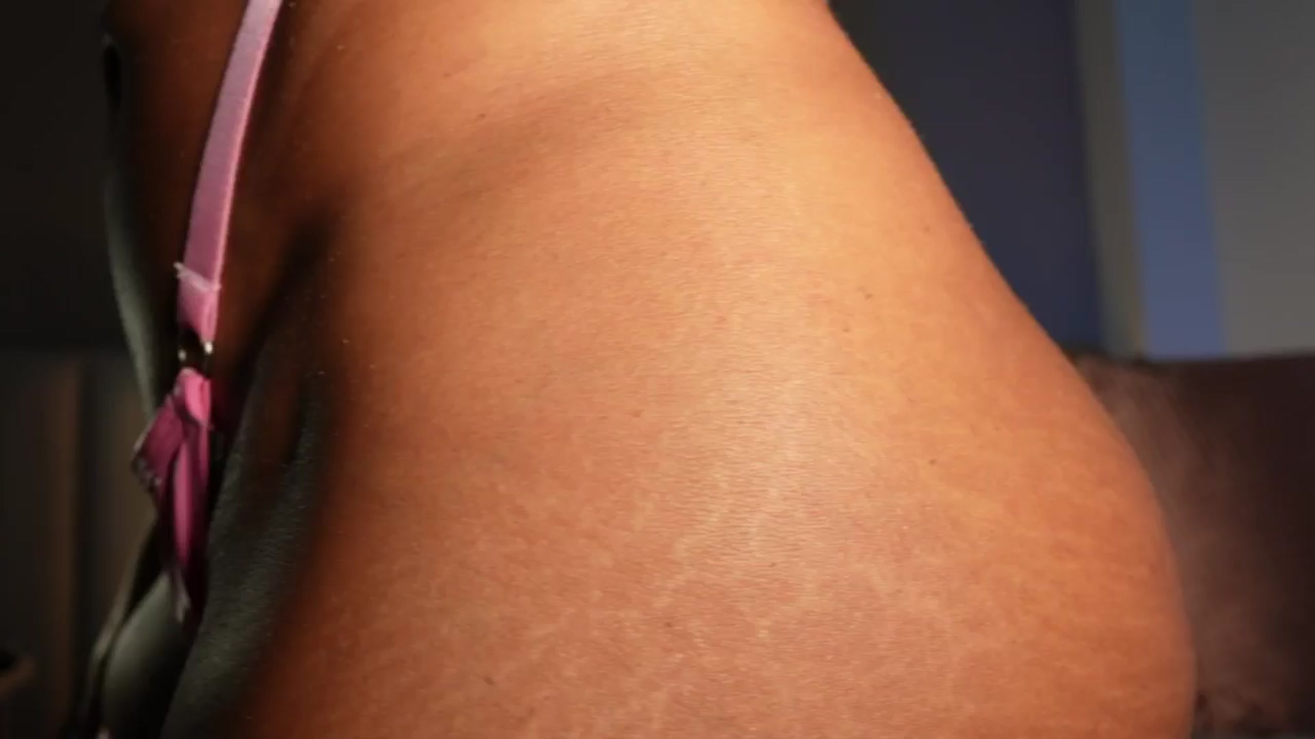 Gallery image thumbnail from Salogarces's myfreecams stream on, 06/21/2025, 17:22 image 5 of 20