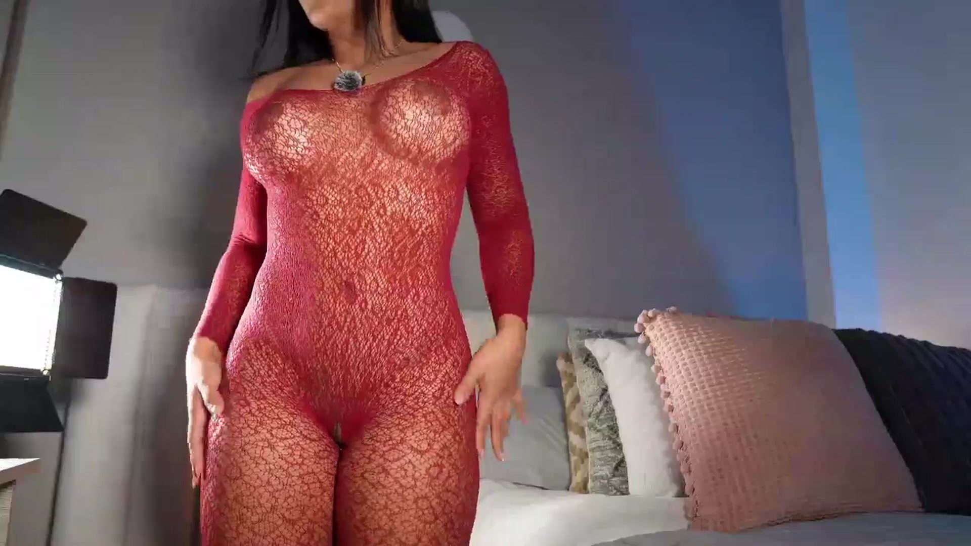 Gallery image thumbnail from Salogarces's myfreecams stream on, 09/13/2025, 15:41 image 11 of 20