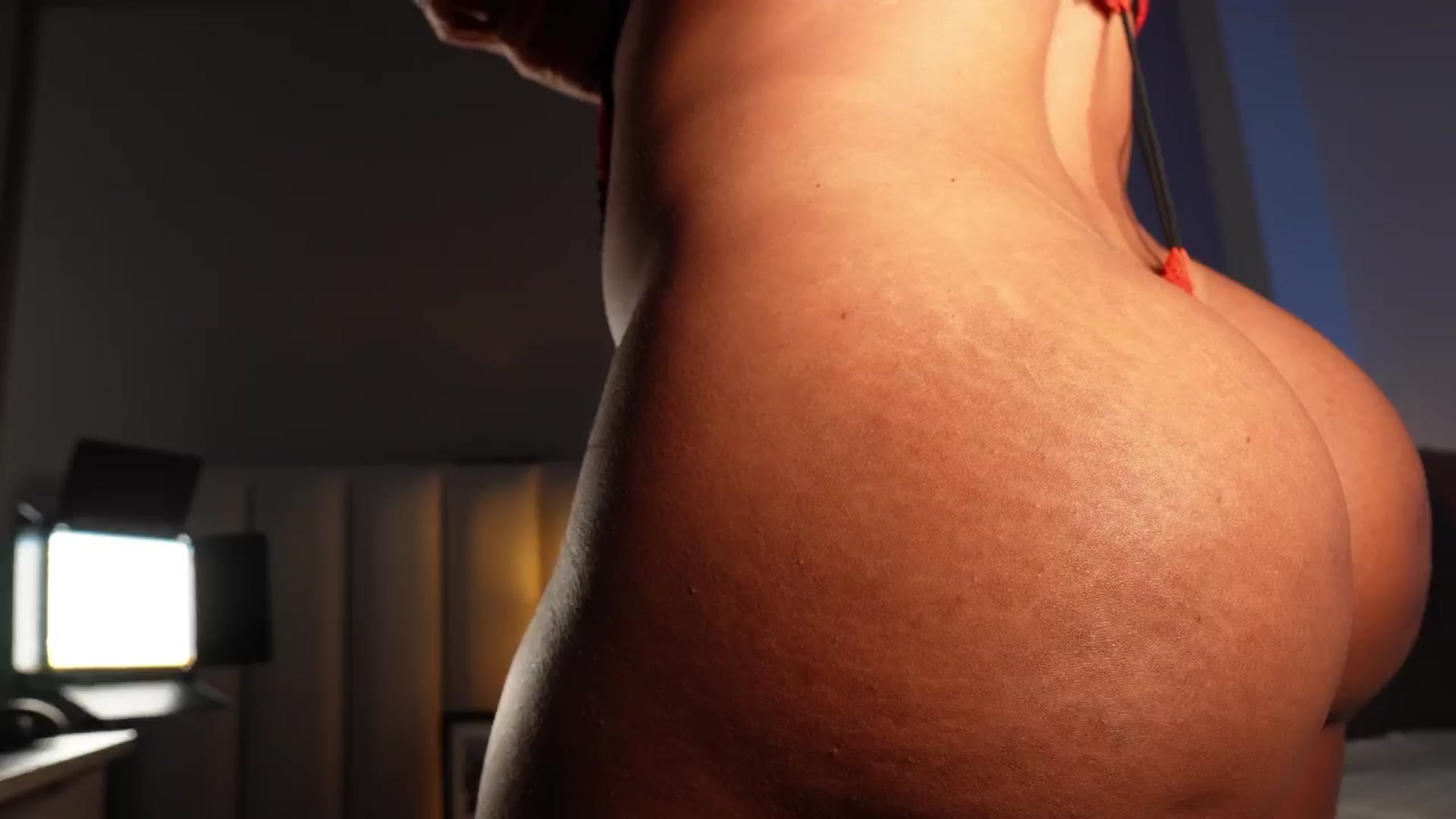 Gallery image thumbnail from Salogarces's myfreecams stream on, 09/27/2025, 17:07 image 3 of 20
