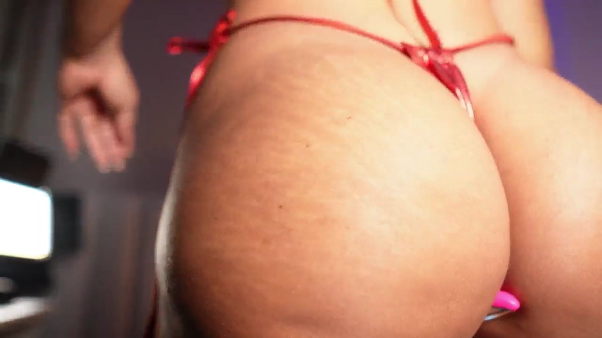 Gallery image thumbnail from Salogarces's myfreecams stream on, 10/16/2025, 18:47 image 5 of 20