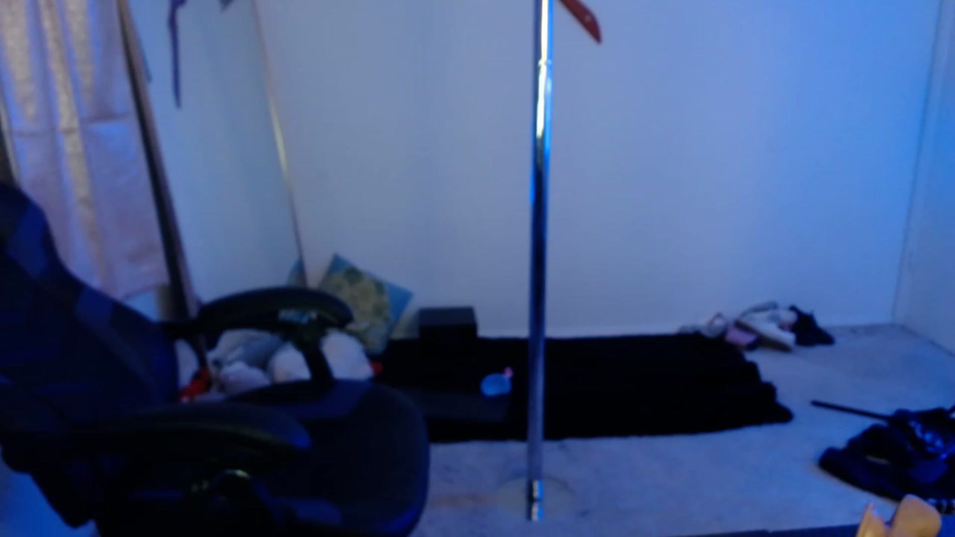 Gallery image thumbnail from SaltySiren's myfreecams stream on, 12/25/2022, 08:50 image 2 of 20